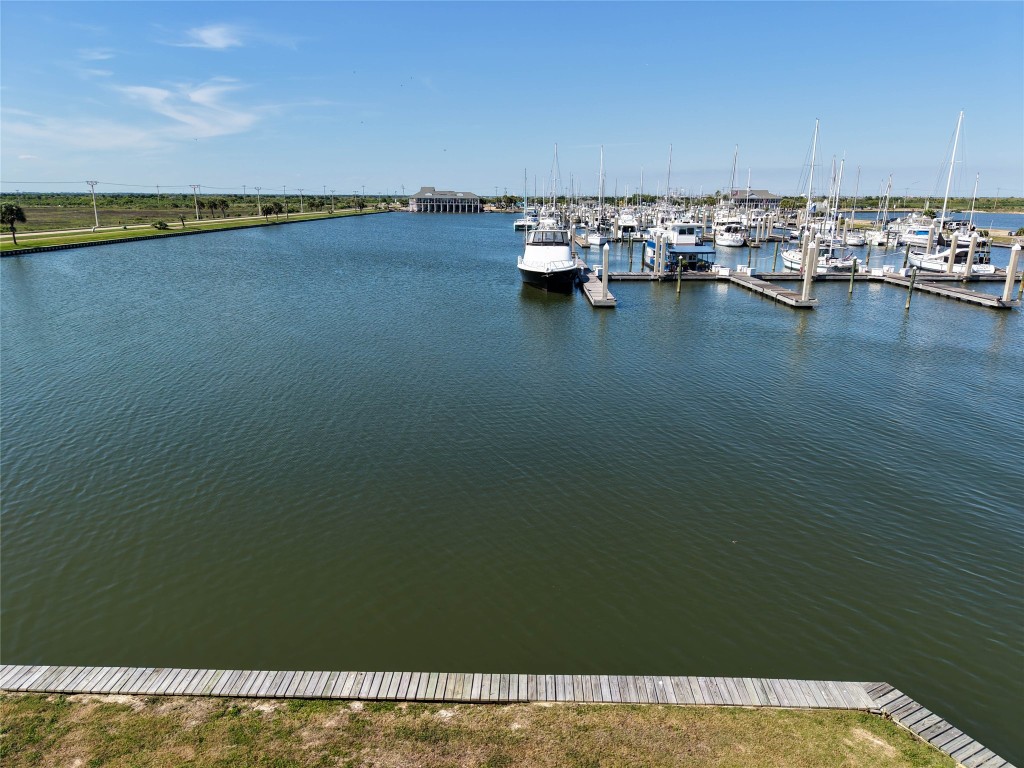 47 Shell Key, Hitchcock, TX 77563
