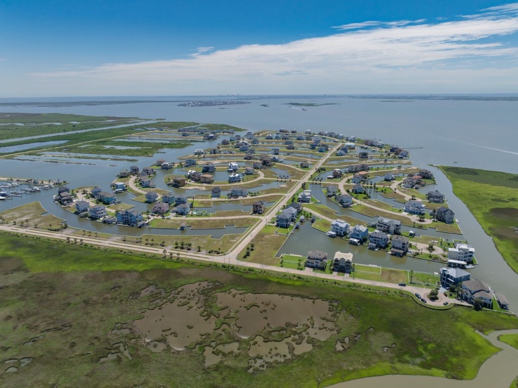 A uniquely designed waterfront community on the Texas coast