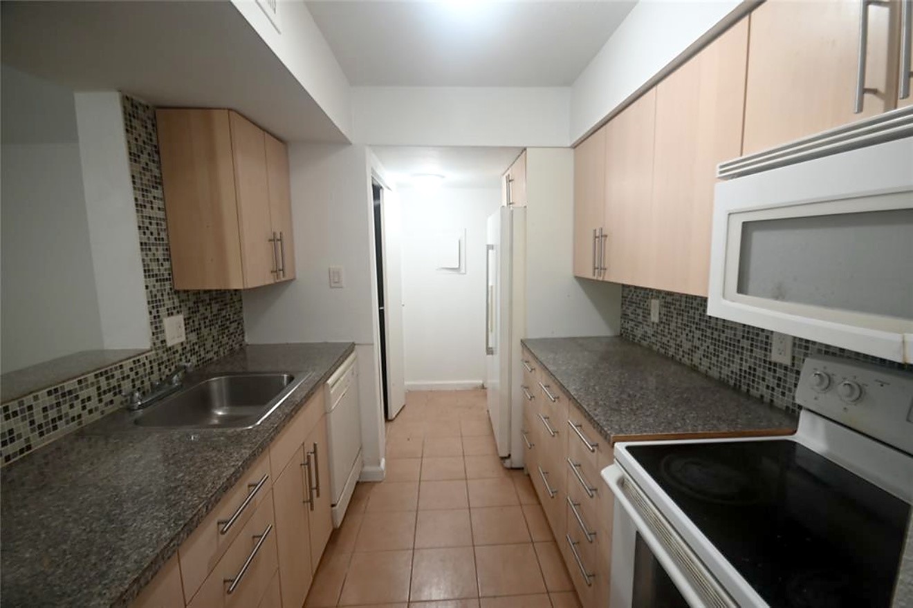 12603 Ashford Meadow Drive, #C, Houston, TX 77082 12603 Ashford Meadow Drive, #C, Houston, TX 77082