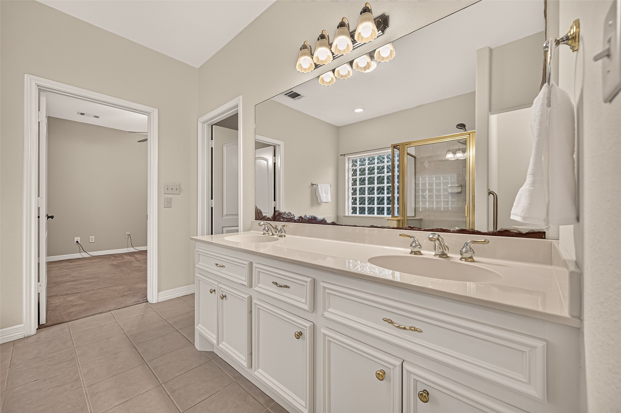 211 April Waters Drive W, Conroe, TX 77356