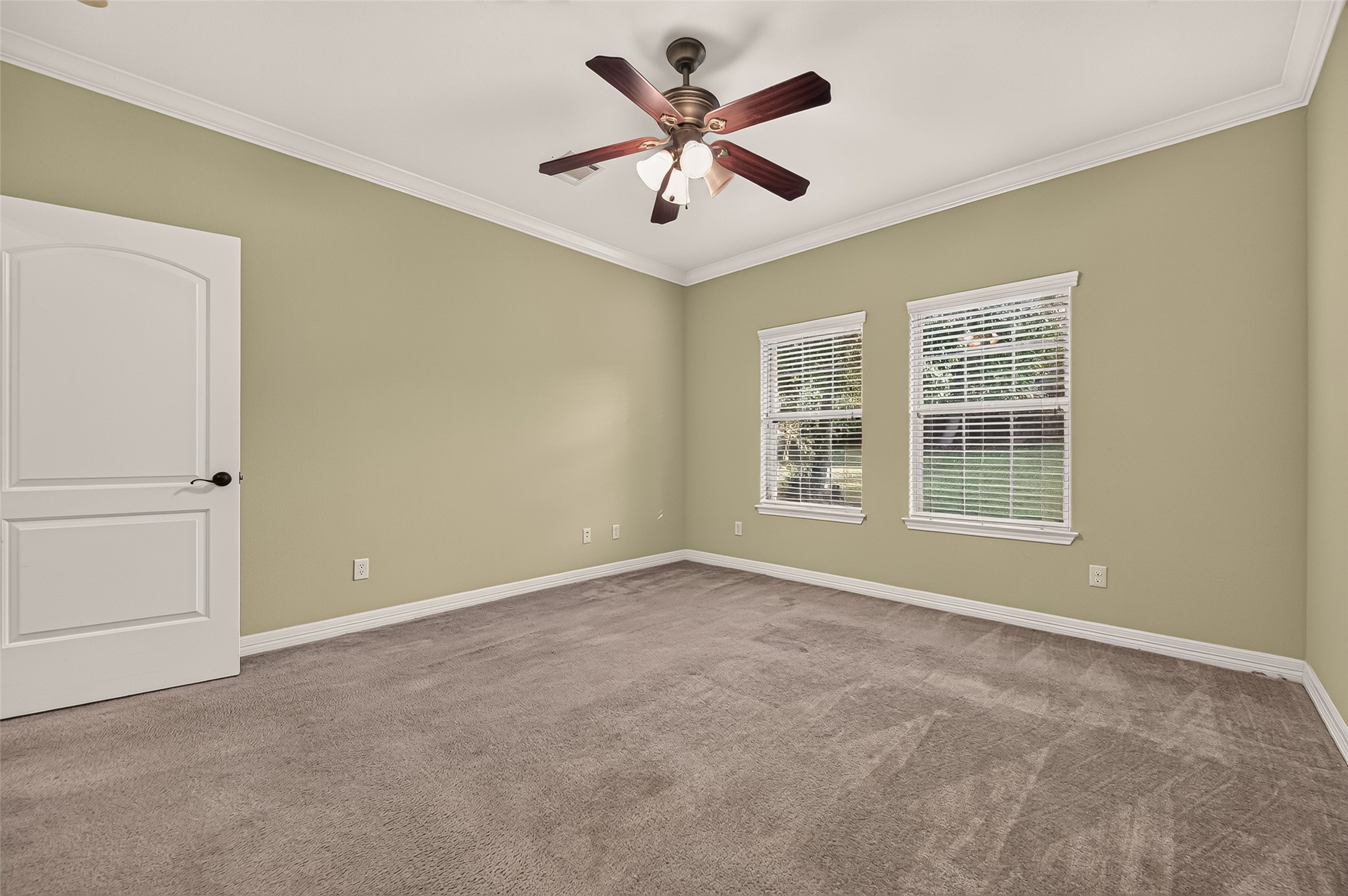 211 April Waters Drive W, Conroe, TX 77356