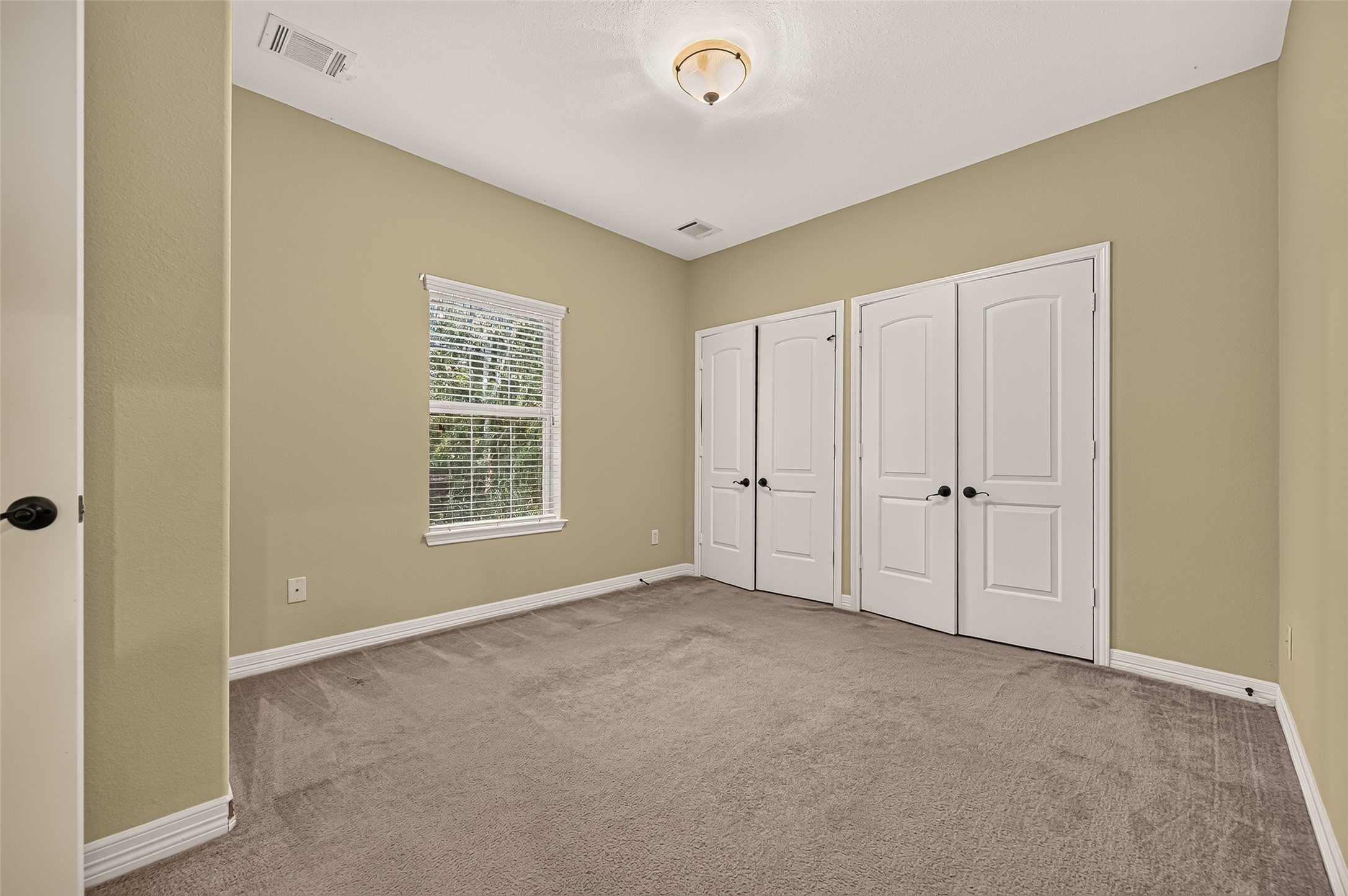 211 April Waters Drive W, Conroe, TX 77356