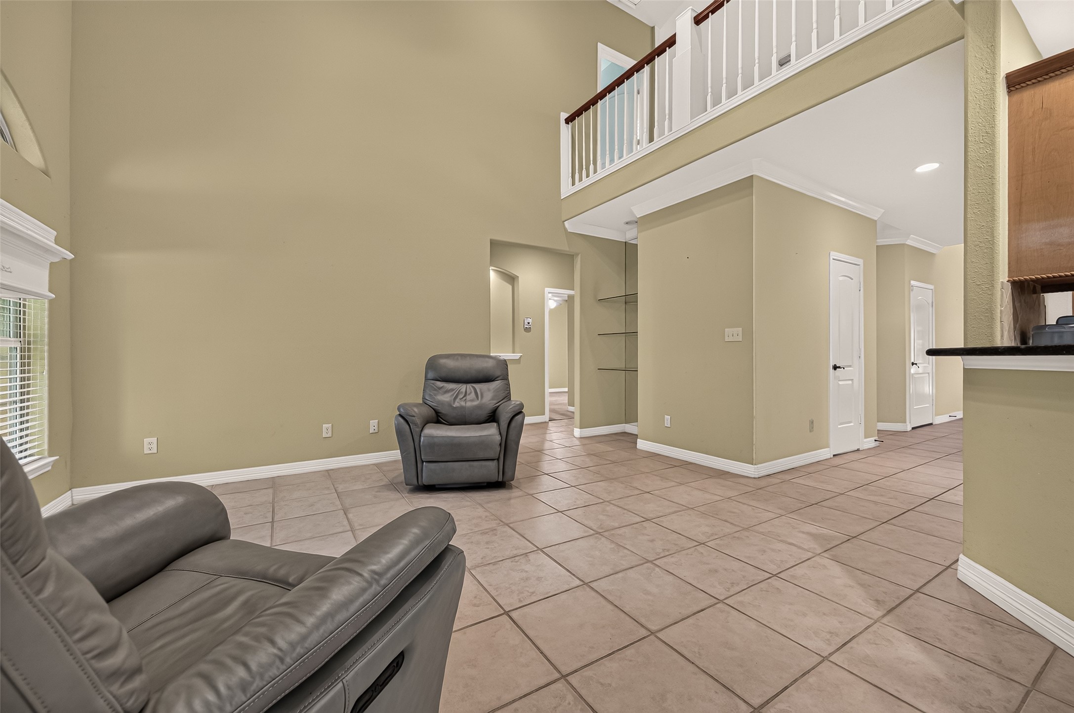 211 April Waters Drive W, Conroe, TX 77356