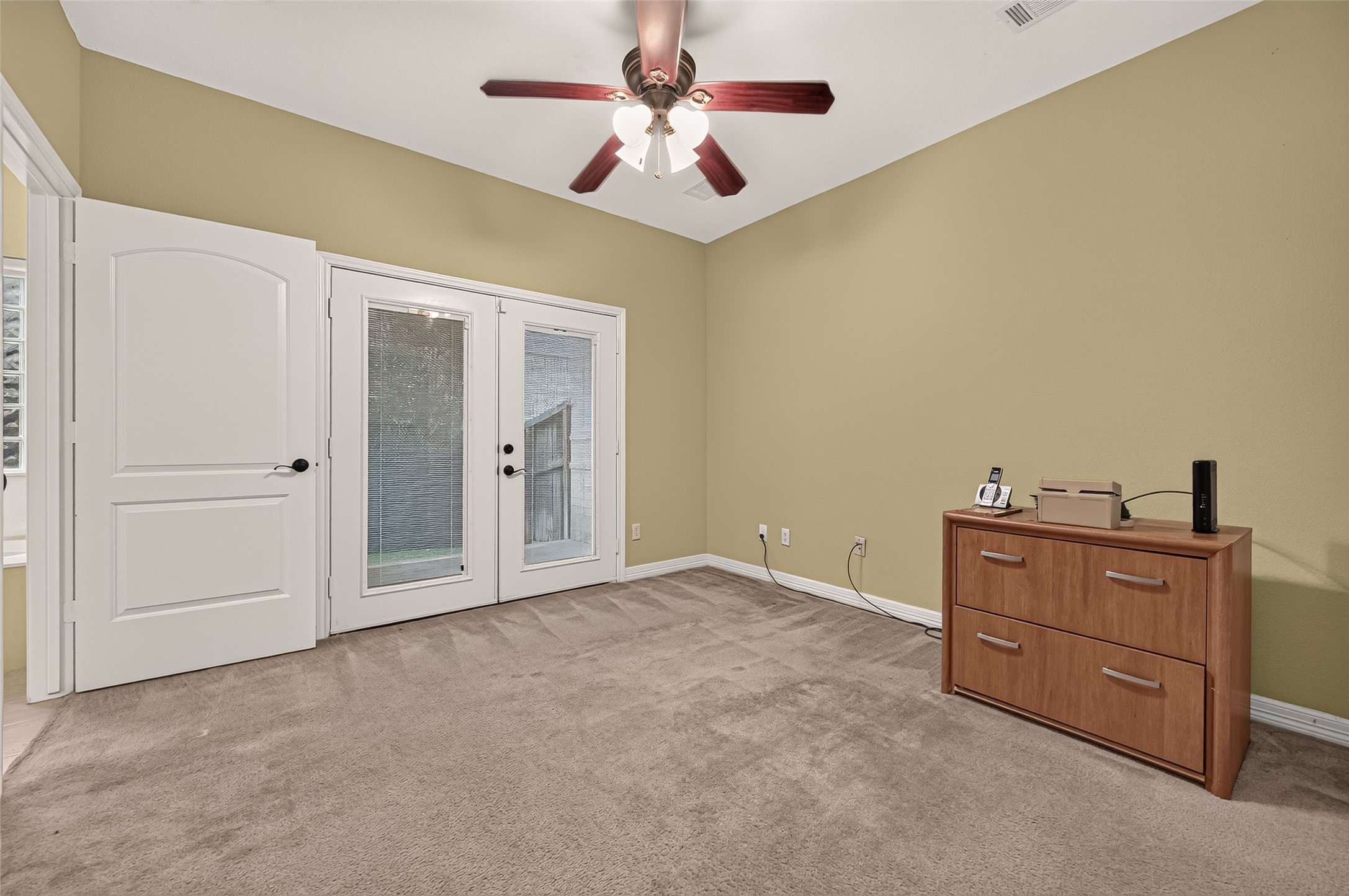 211 April Waters Drive W, Conroe, TX 77356
