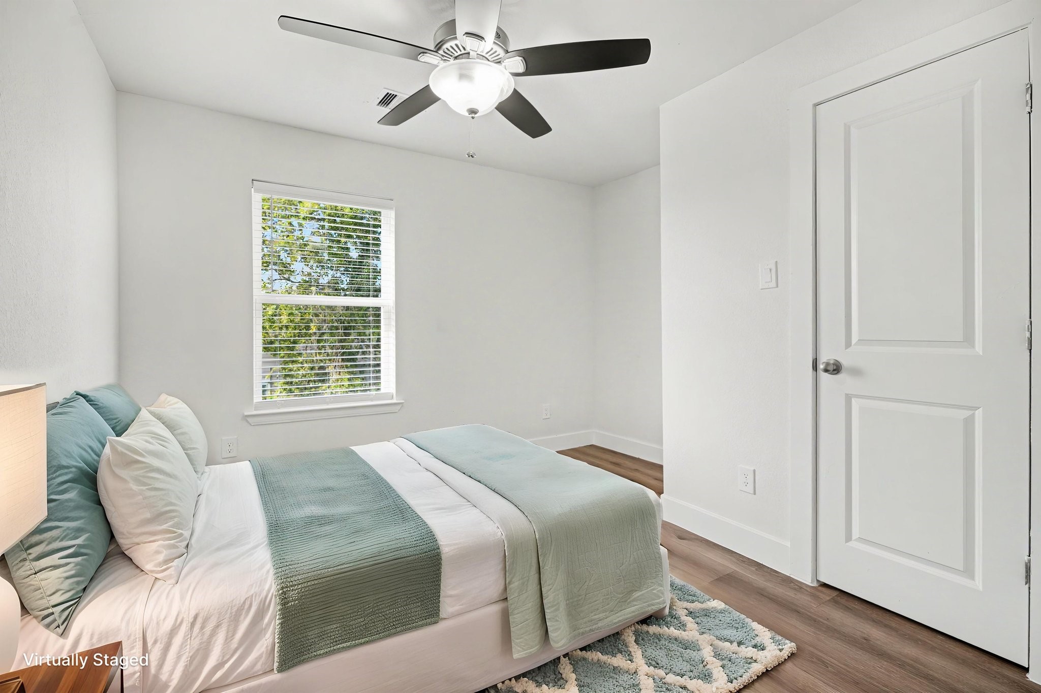 801 S Main Street, Baytown, TX 77520