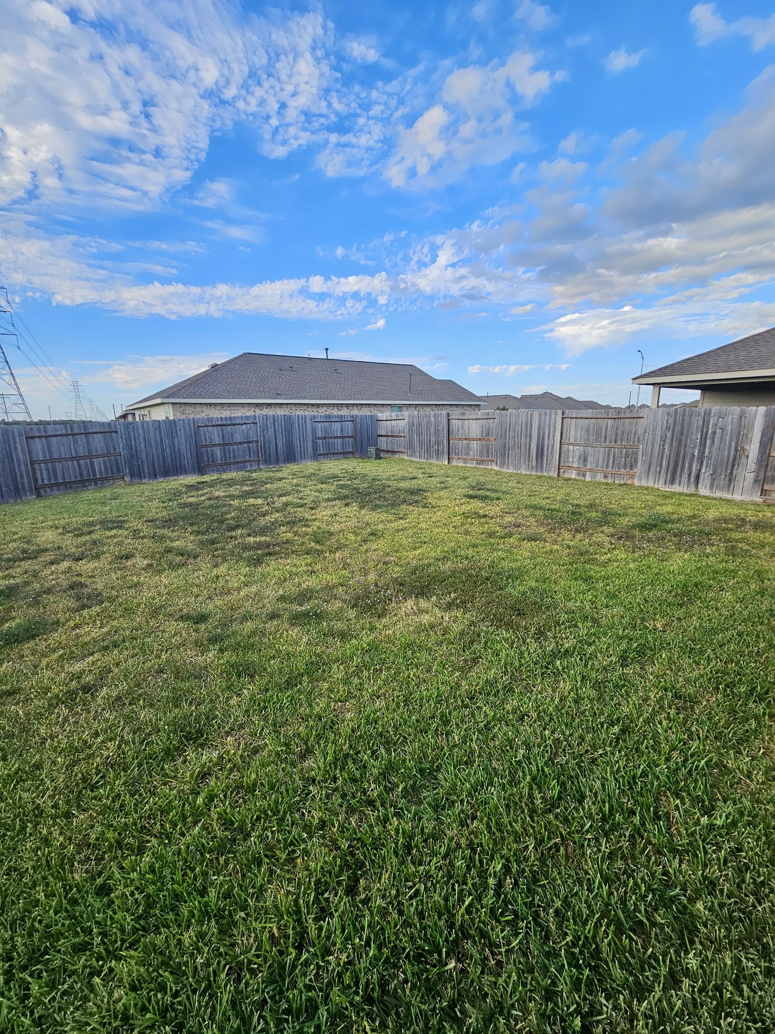 4203 Barrington Cove Lane, Baytown, TX 77521