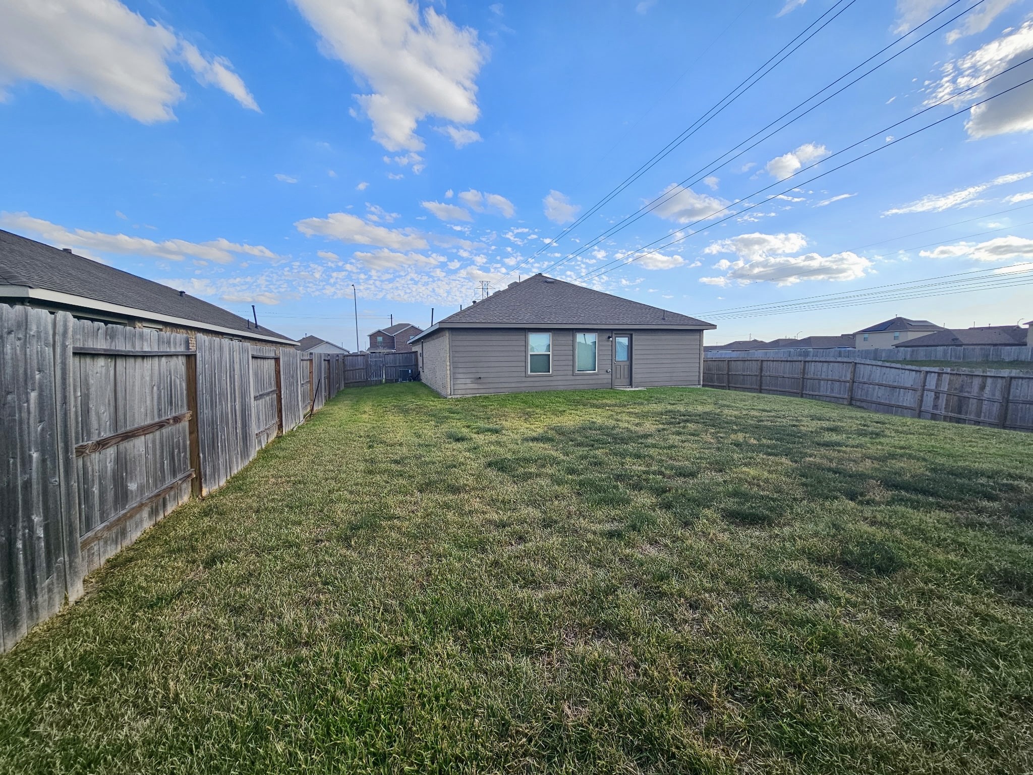 4203 Barrington Cove Lane, Baytown, TX 77521