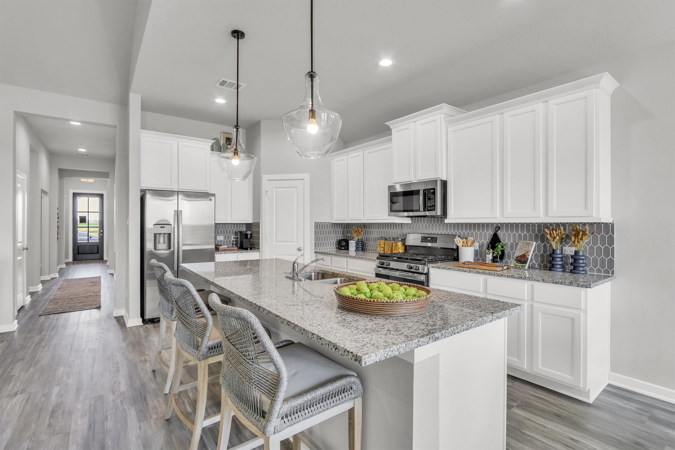 13301 Golden Isle Drive, La Marque, TX 77568