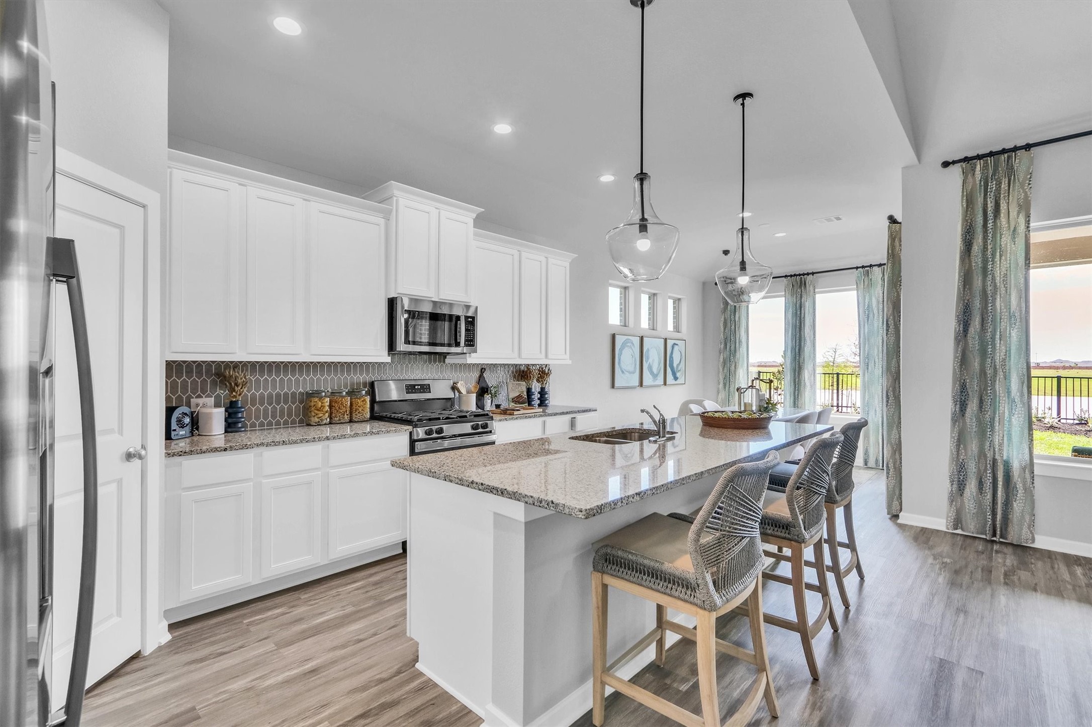 13301 Golden Isle Drive, La Marque, TX 77568