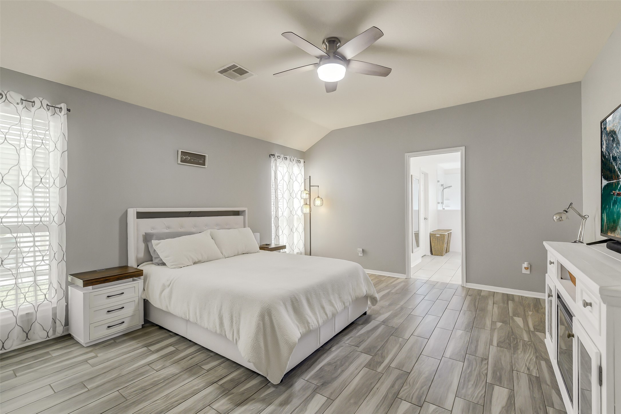 9934 Knob Hollow Way, Conroe, TX 77385