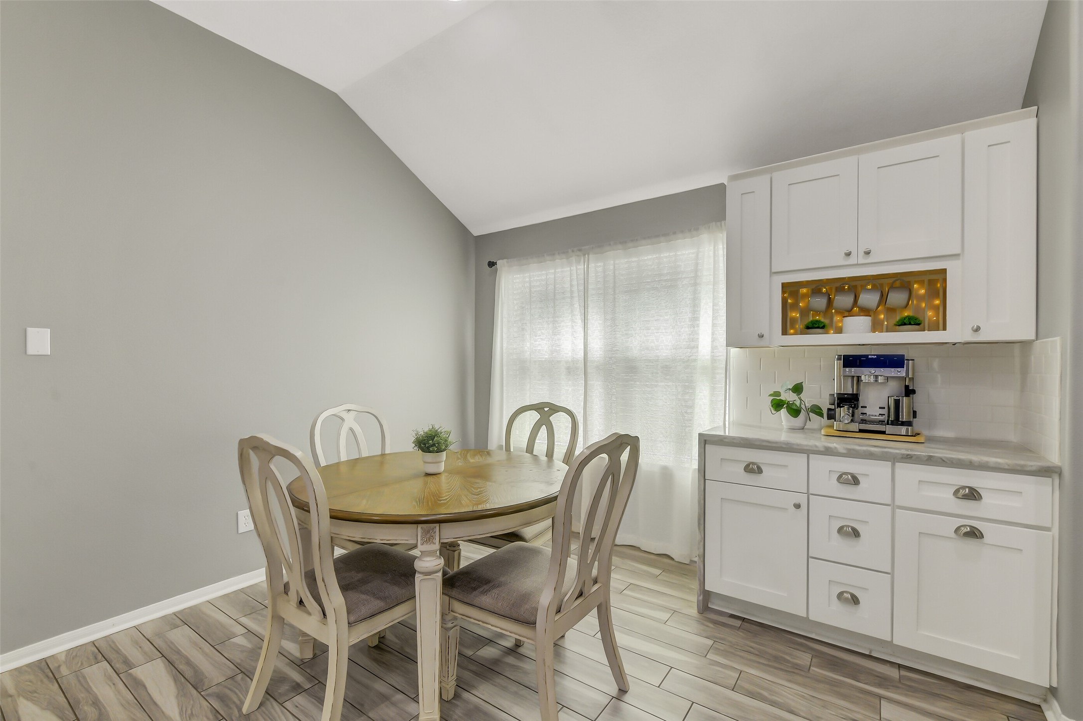 9934 Knob Hollow Way, Conroe, TX 77385
