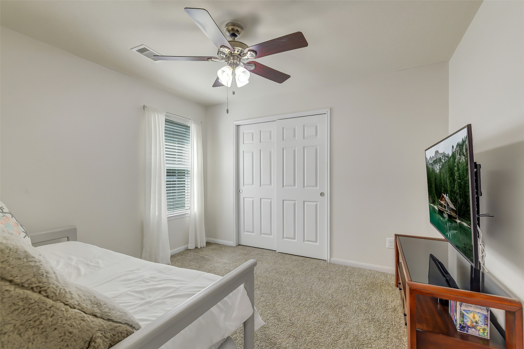9934 Knob Hollow Way, Conroe, TX 77385
