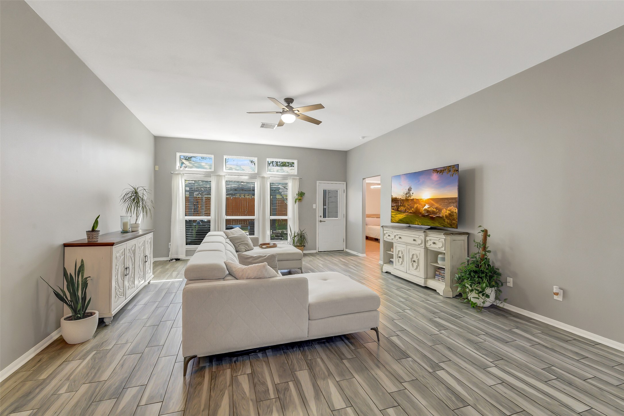 9934 Knob Hollow Way, Conroe, TX 77385