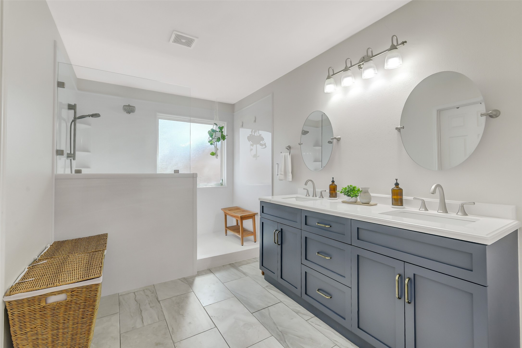 9934 Knob Hollow Way, Conroe, TX 77385