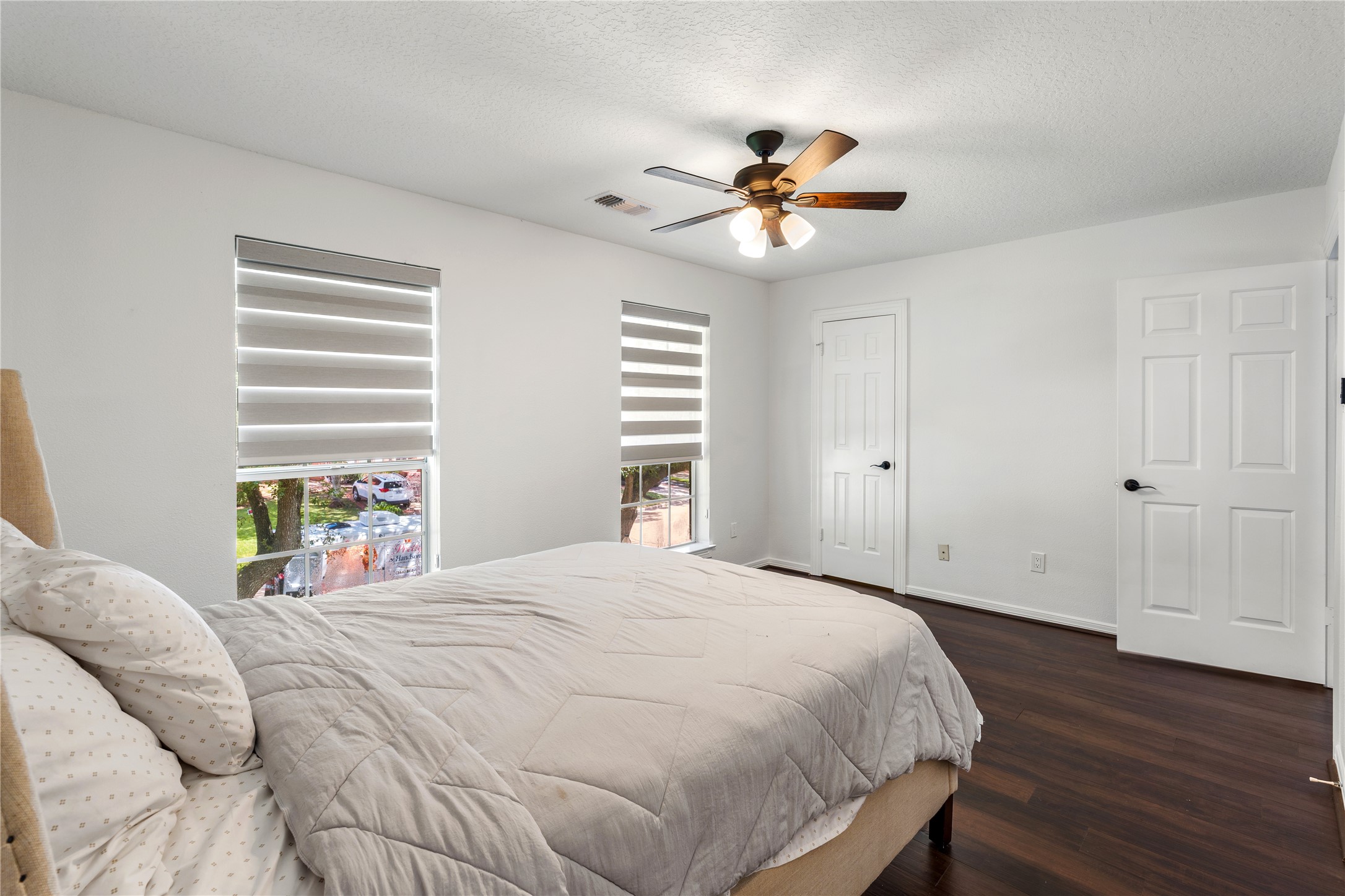 1221 Wedgewood Drive, Sugar Land, TX 77478