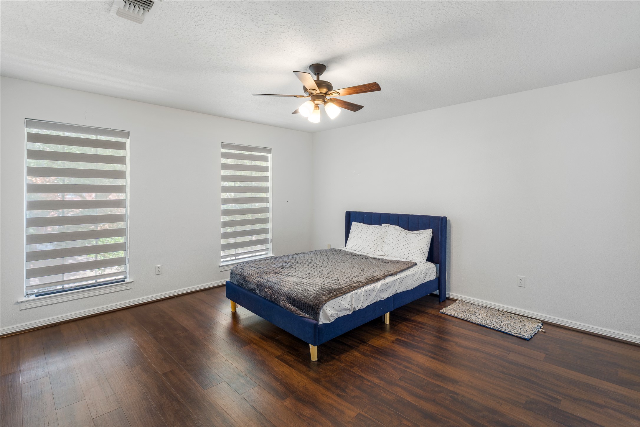 1221 Wedgewood Drive, Sugar Land, TX 77478