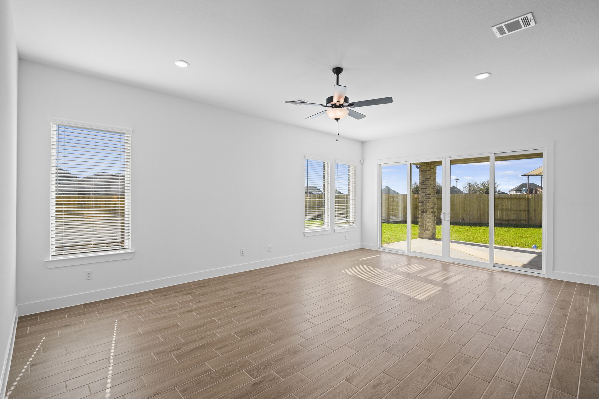 12325 Radnor Drive, Texas City, TX 77591