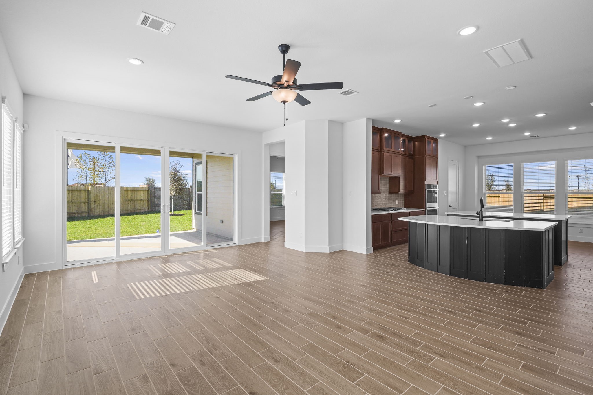 12325 Radnor Drive, Texas City, TX 77591