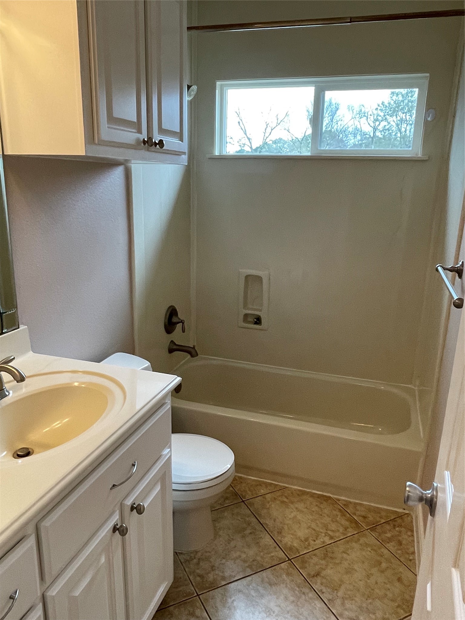 Unit B bath