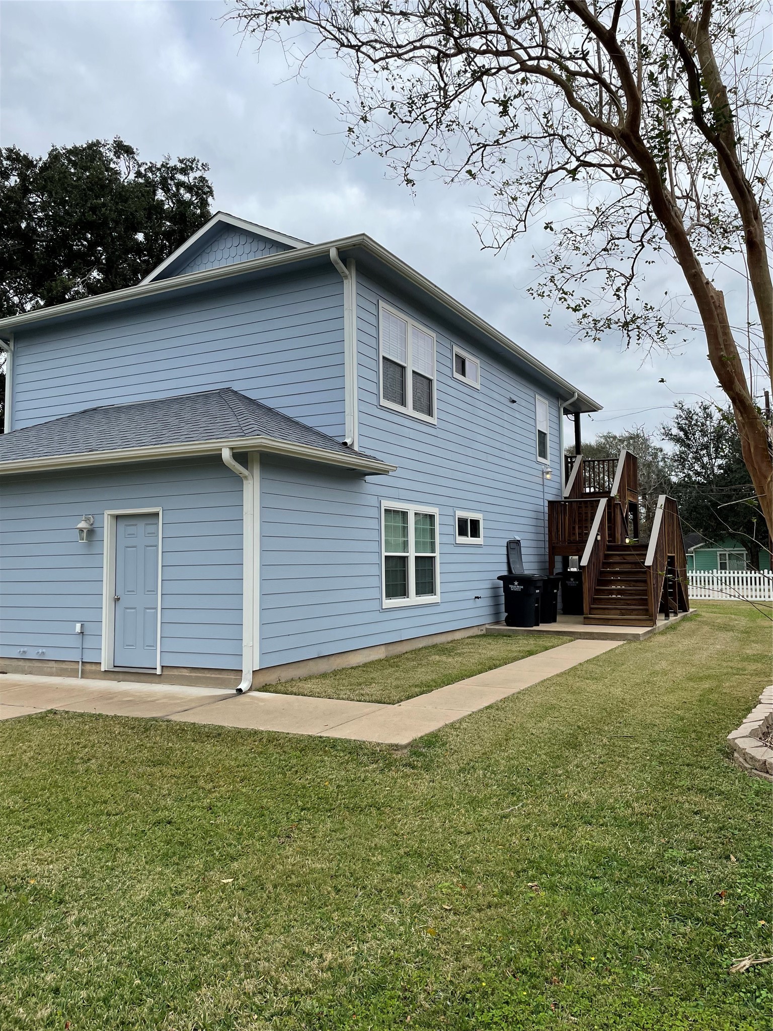 1018 S Booth Lane, Alvin, TX 77511