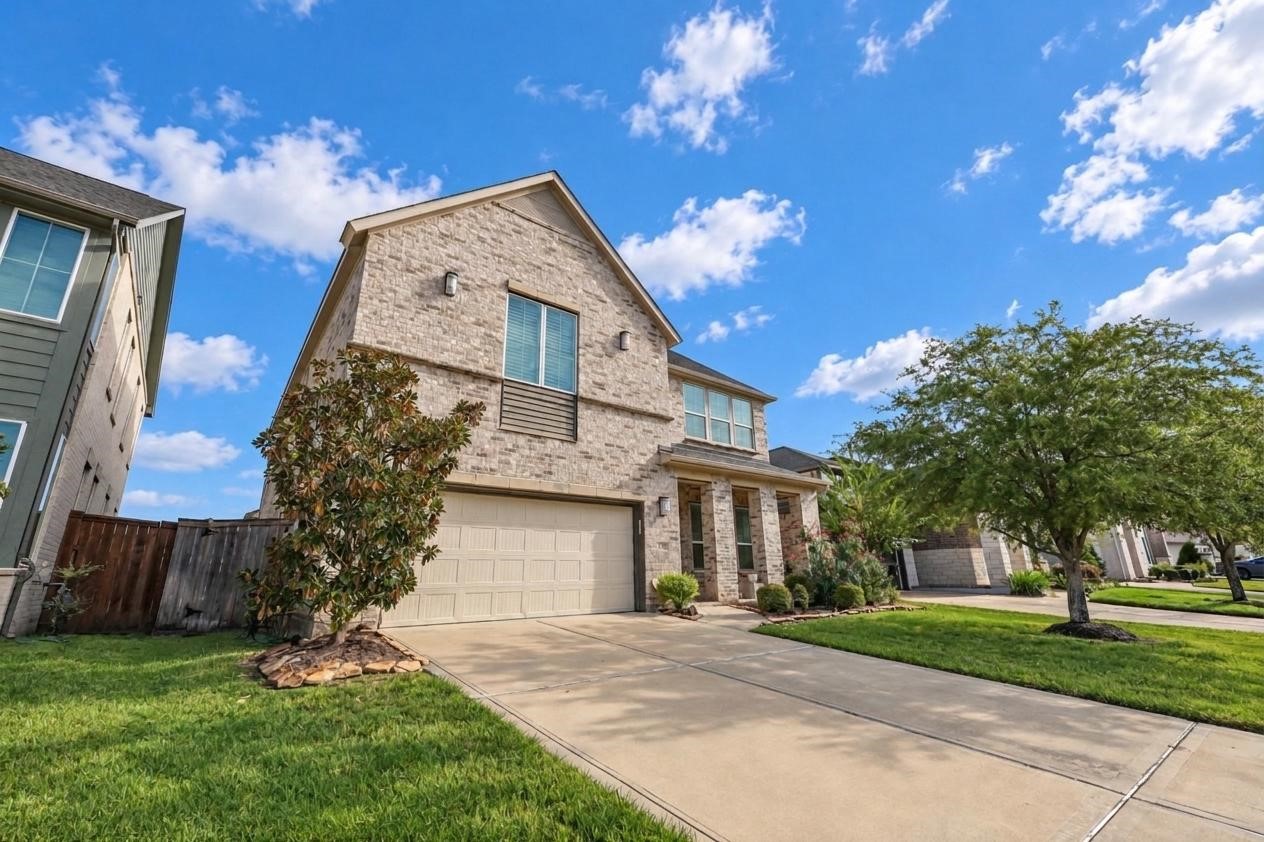 13211 Terania Cliff Trace, Houston, TX 77059