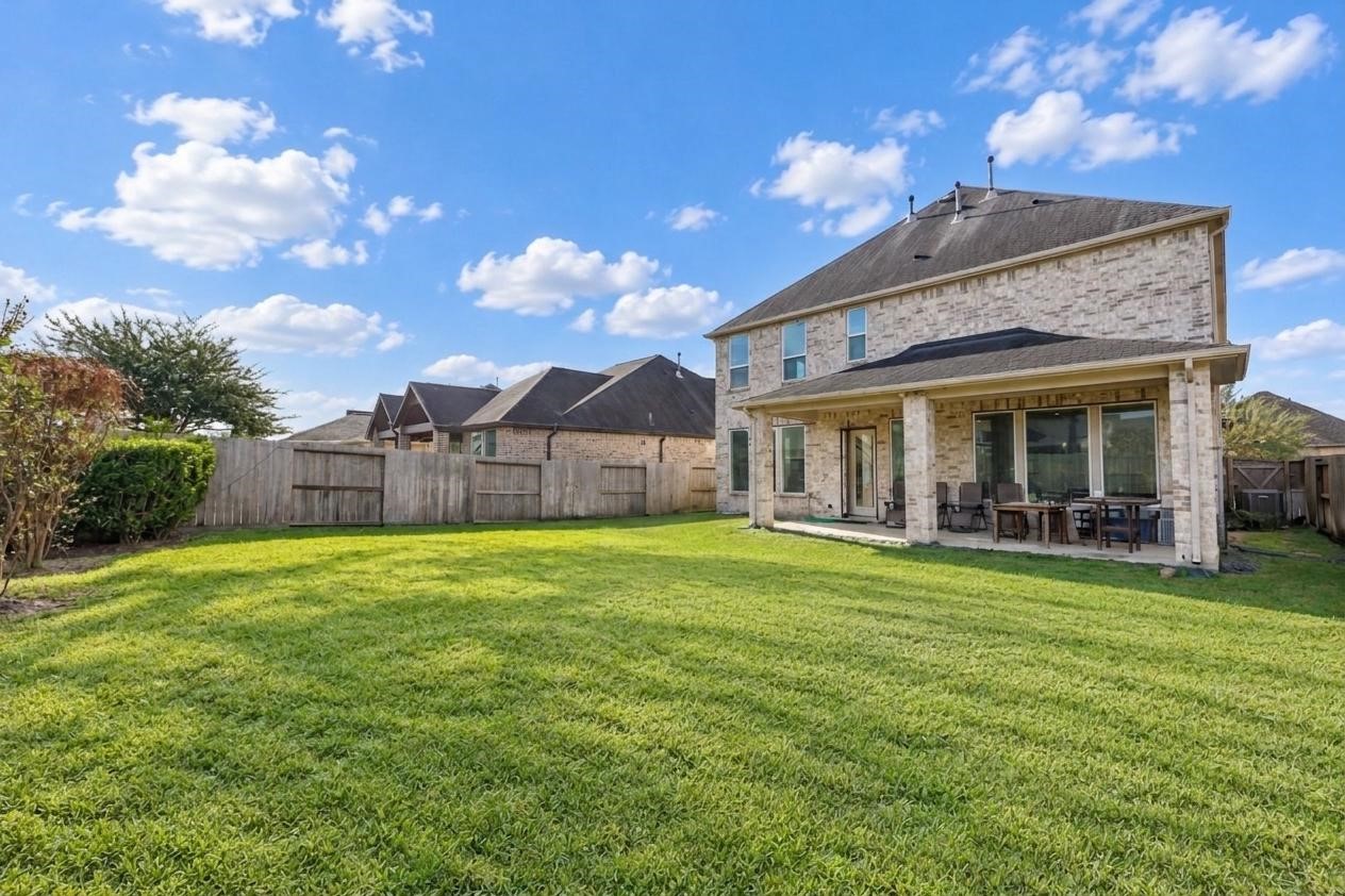 13211 Terania Cliff Trace, Houston, TX 77059