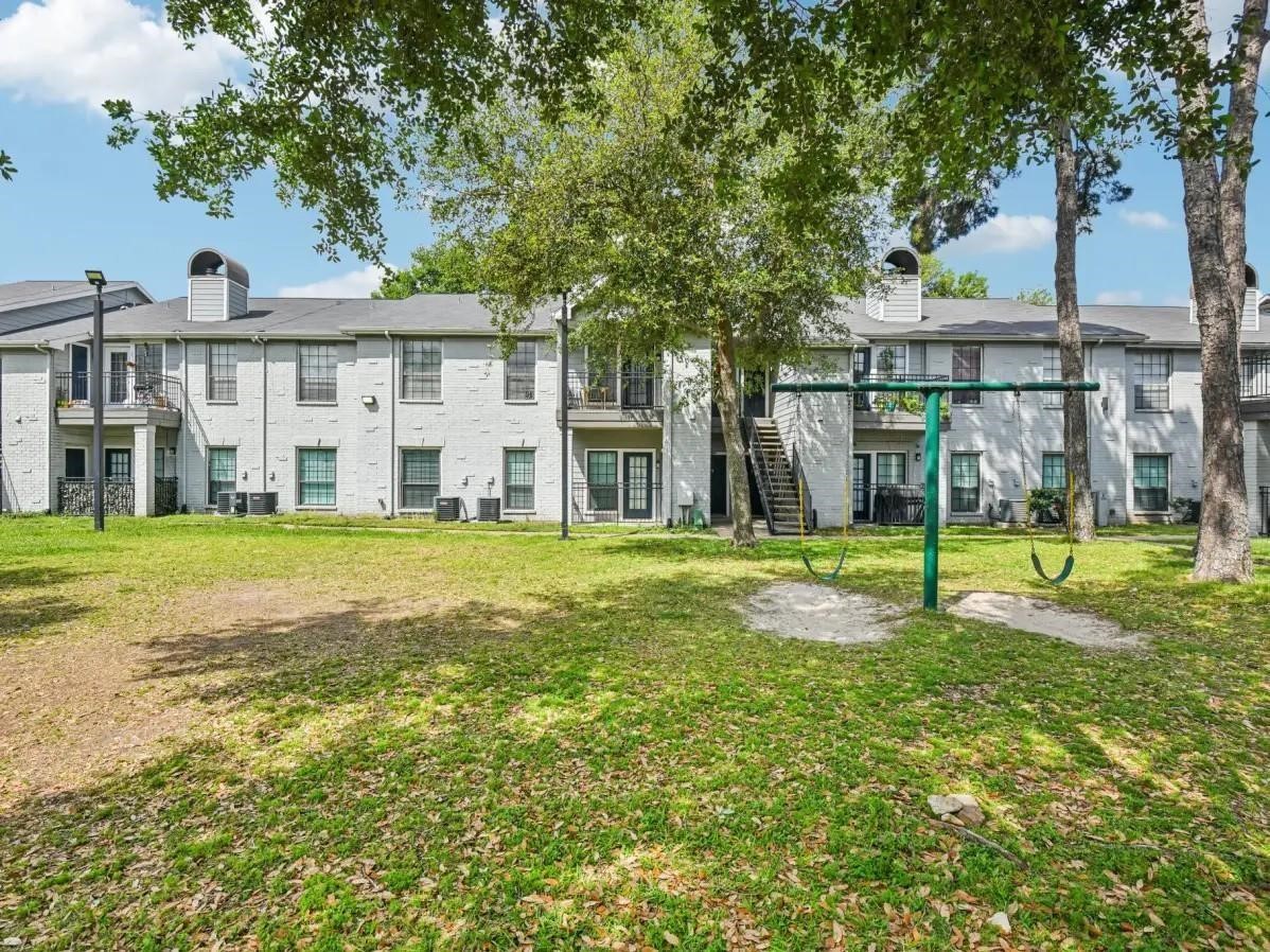 4211 Clay Hill Drive, #906, Houston, TX 77084