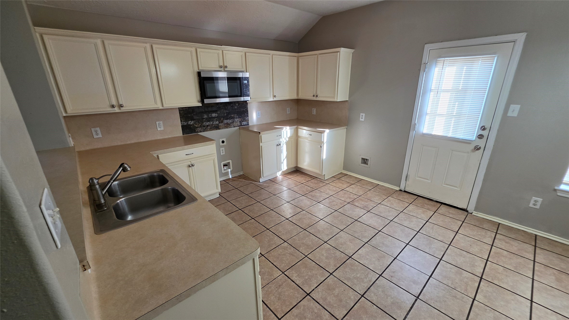 13142 Terrace Run Lane, Houston, TX 77044