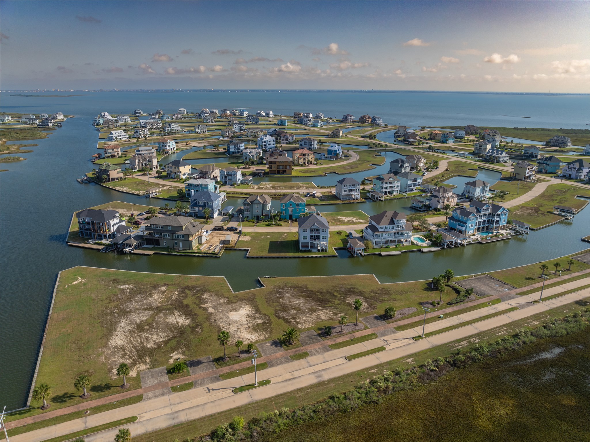 43 Shell Key, Hitchcock, TX 77563