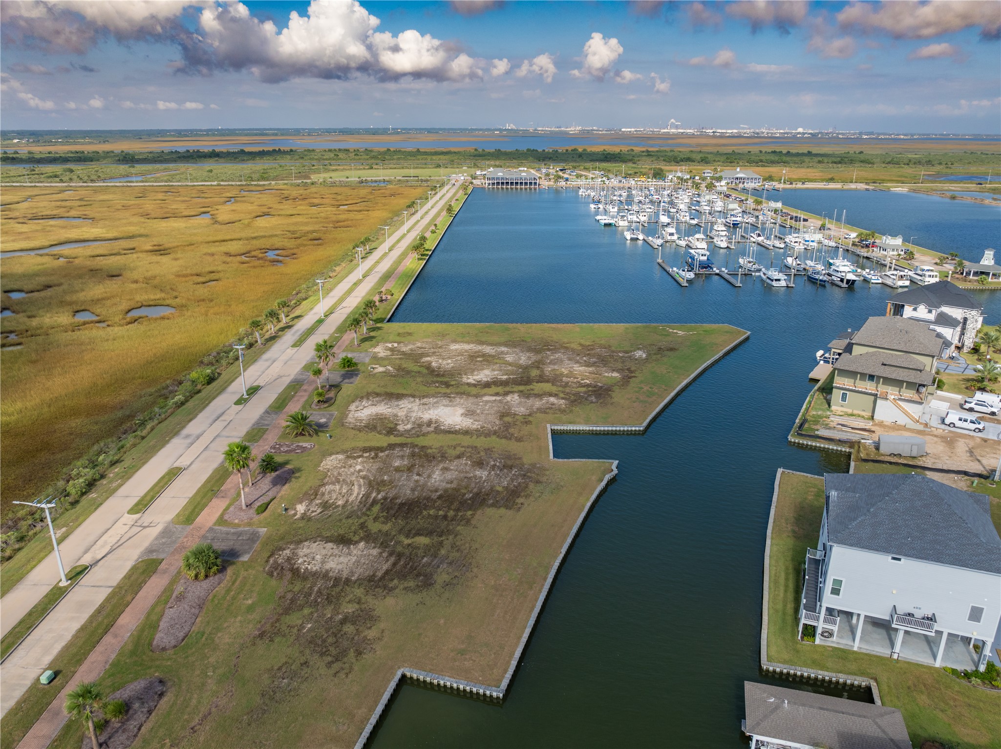43 Shell Key, Hitchcock, TX 77563