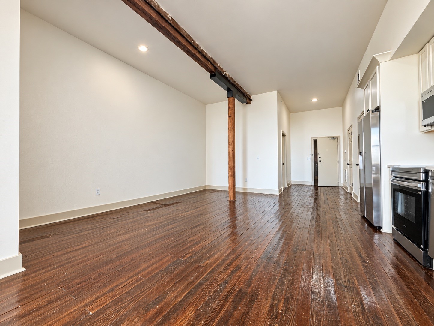 2221 Market St Street, #504, Galveston, TX 77550