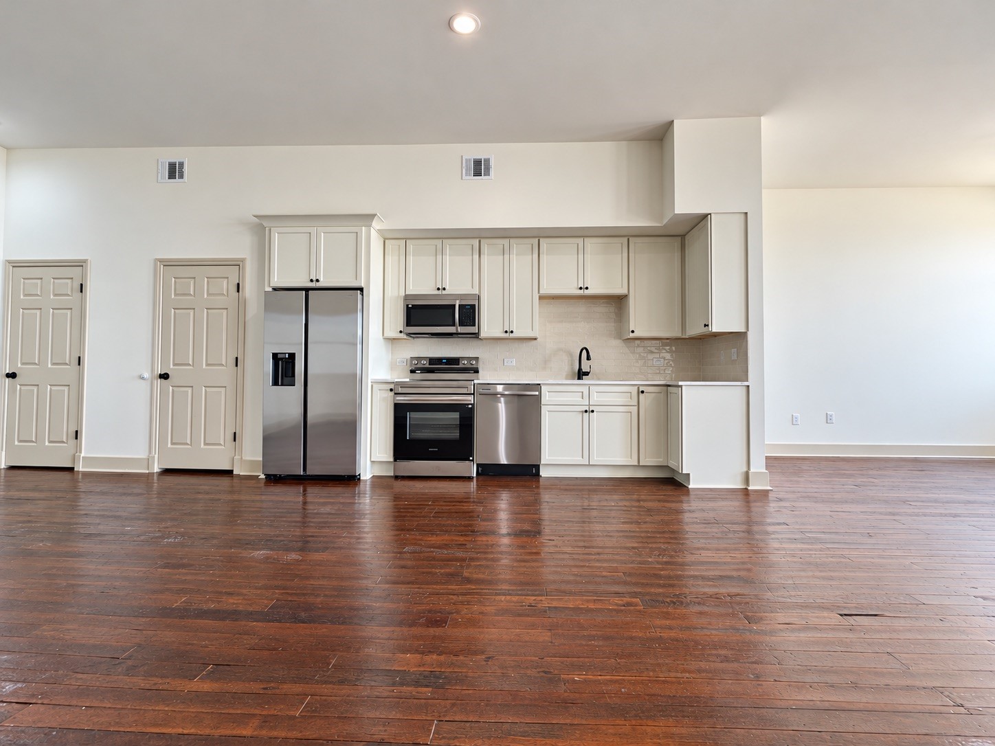 2221 Market St Street, #504, Galveston, TX 77550