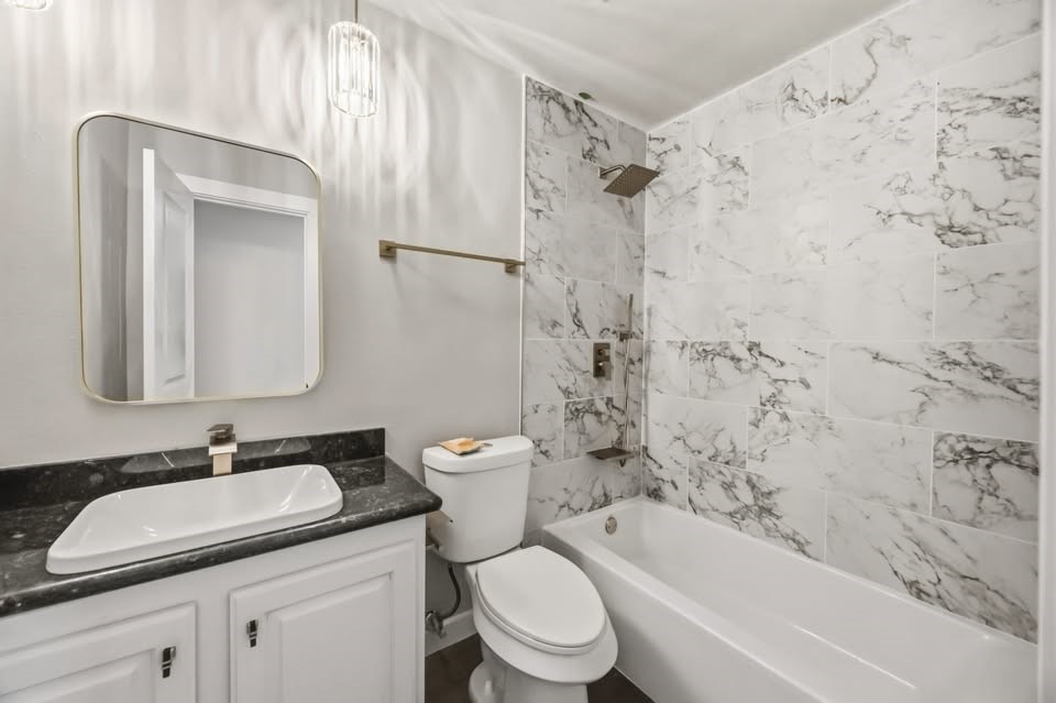2103 Fall Meadow Drive, Missouri City, TX 77459