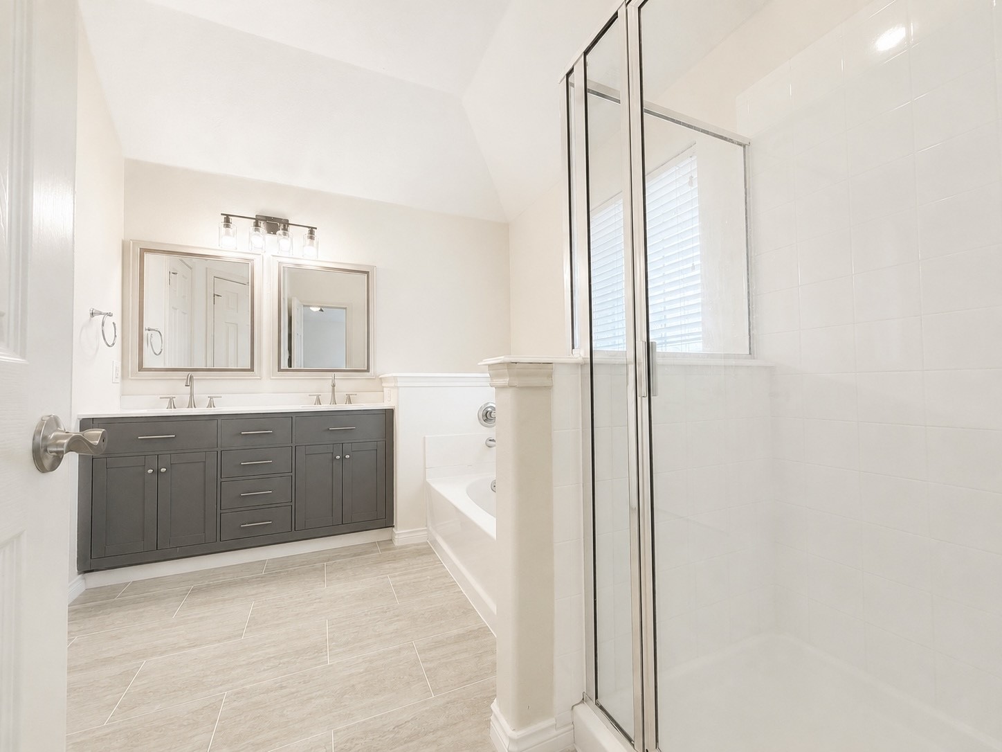 214 Plaza Del Sol Park, Houston, TX 77020