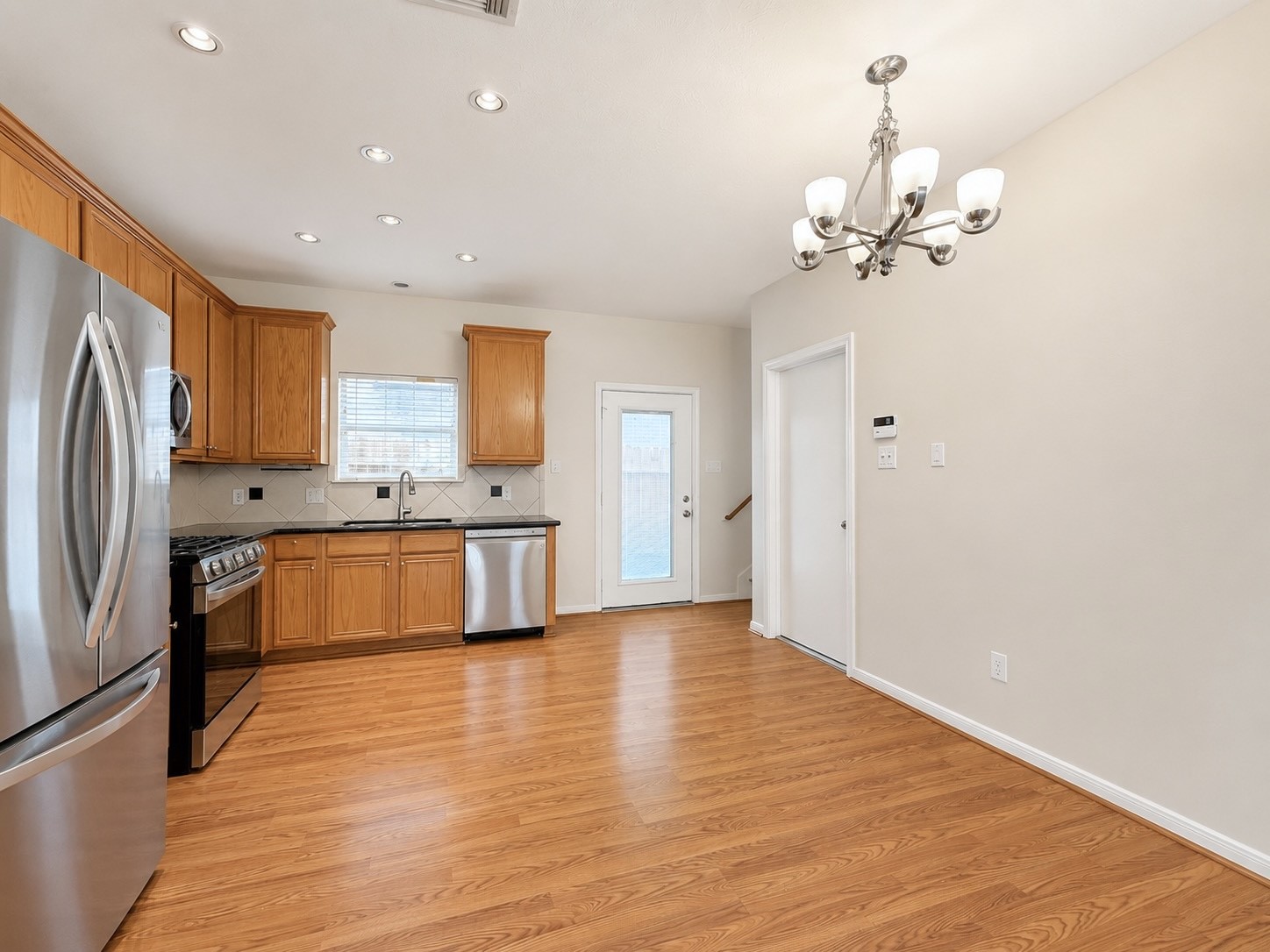 214 Plaza Del Sol Park, Houston, TX 77020 214 Plaza Del Sol Park, Houston, TX 77020