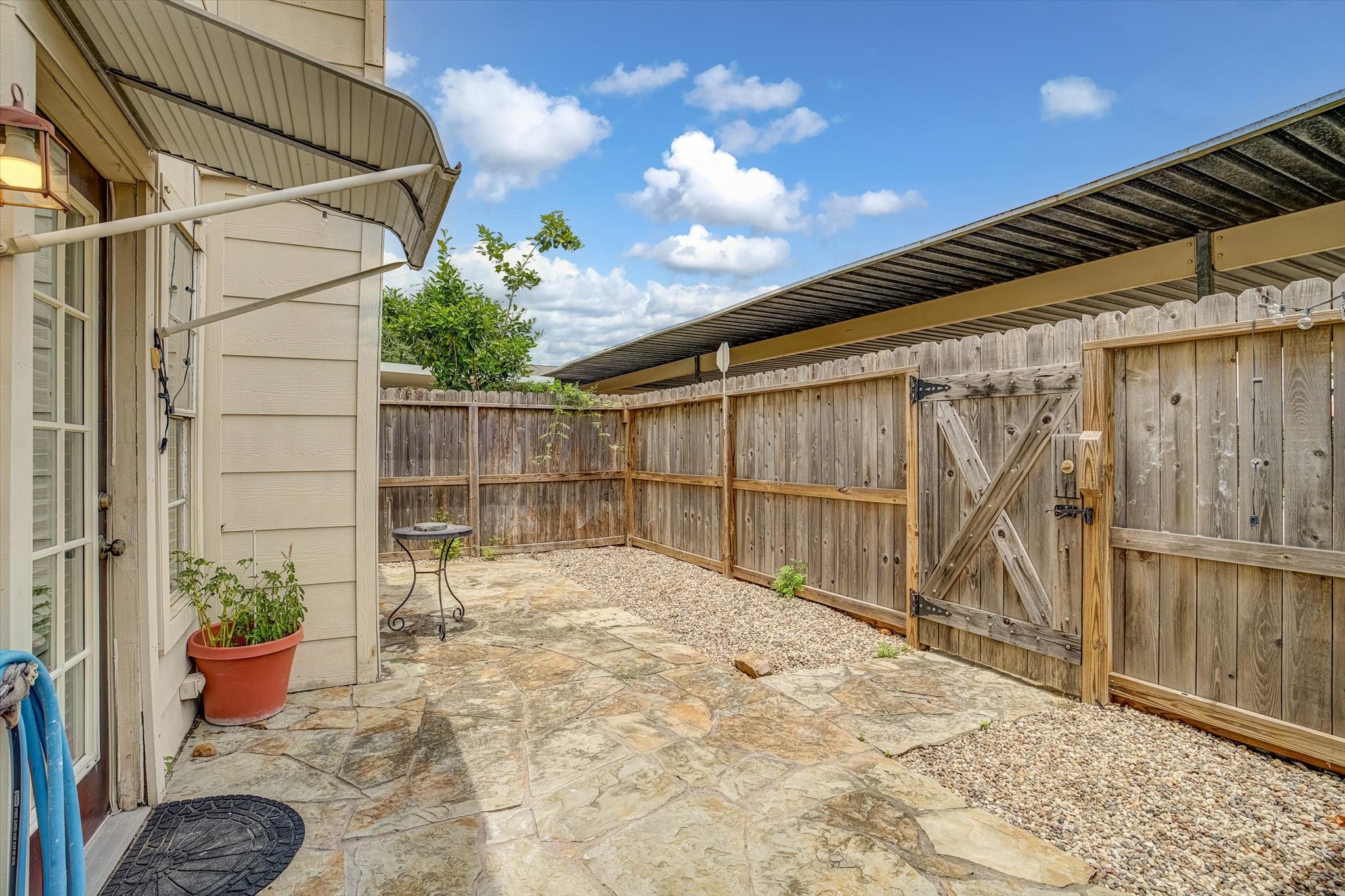 another angle of the backyard.