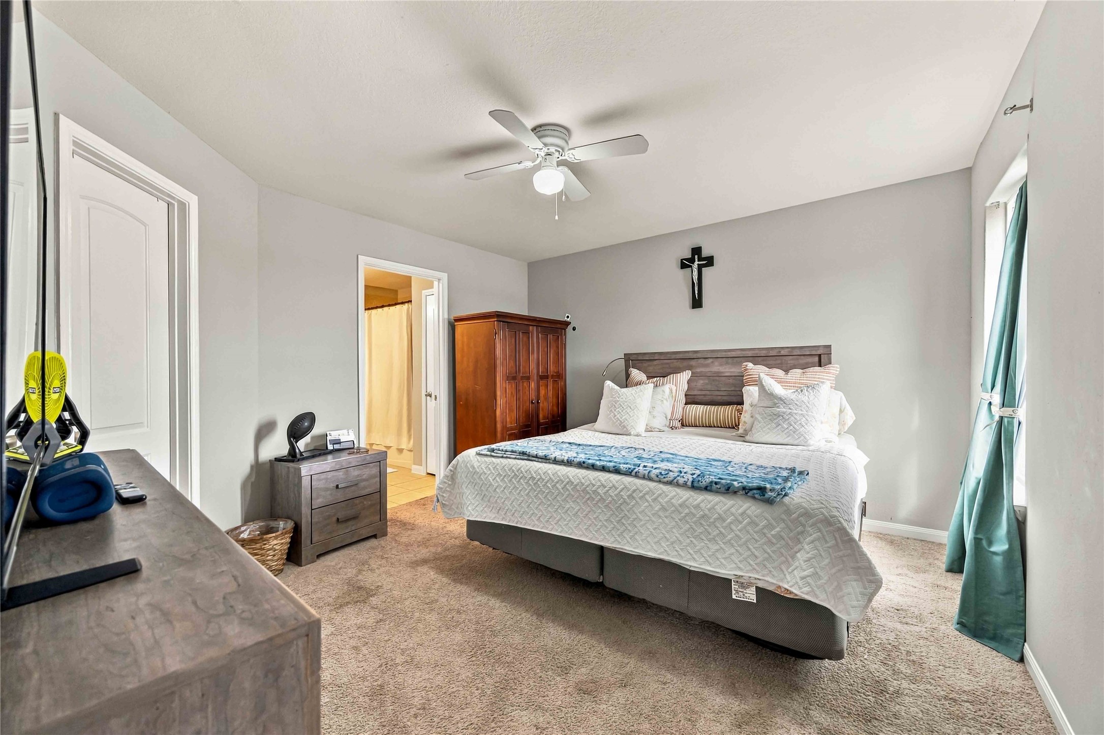 9415 Grand Spark Drive, Rosharon, TX 77583