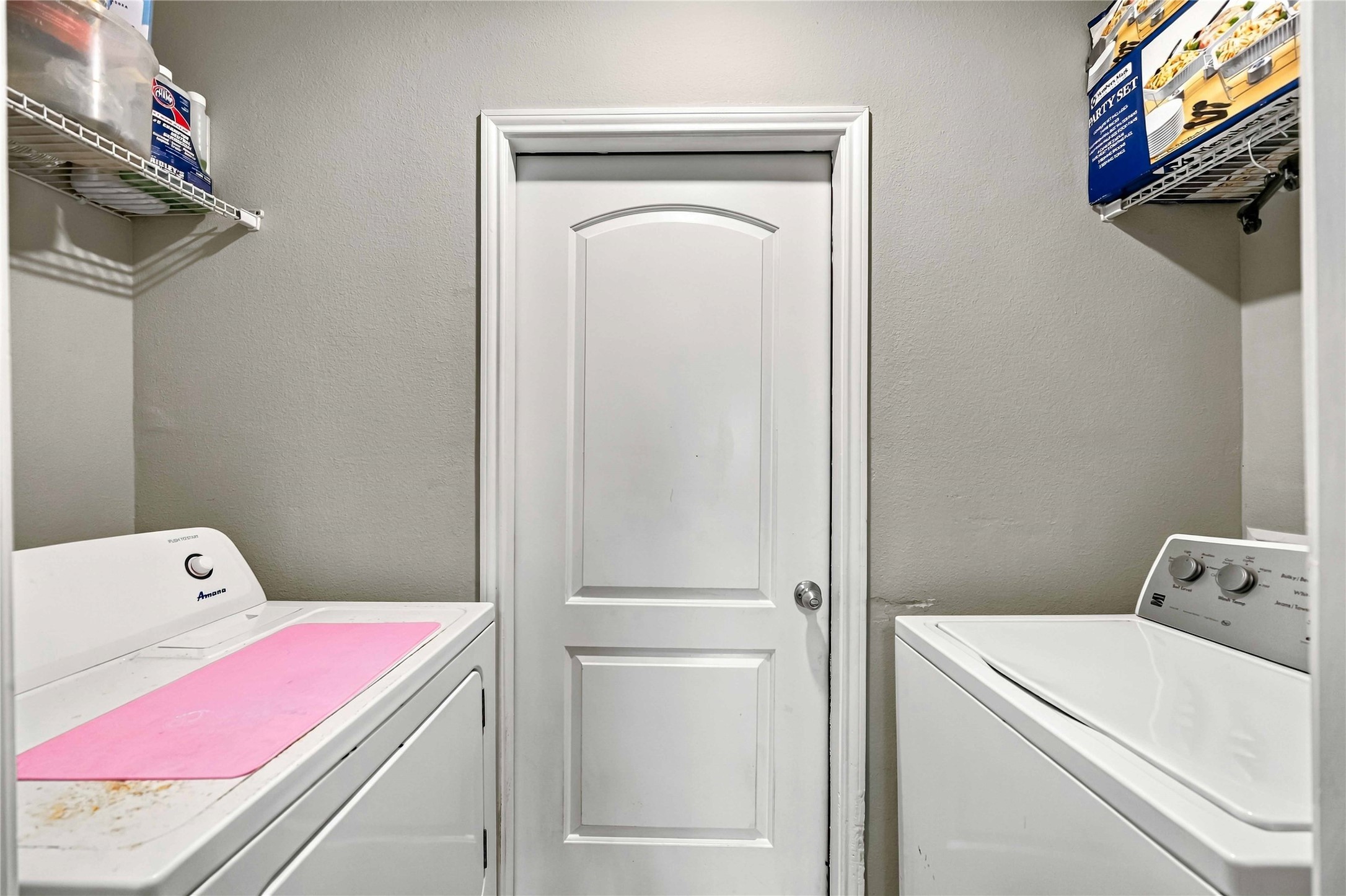 9415 Grand Spark Drive, Rosharon, TX 77583