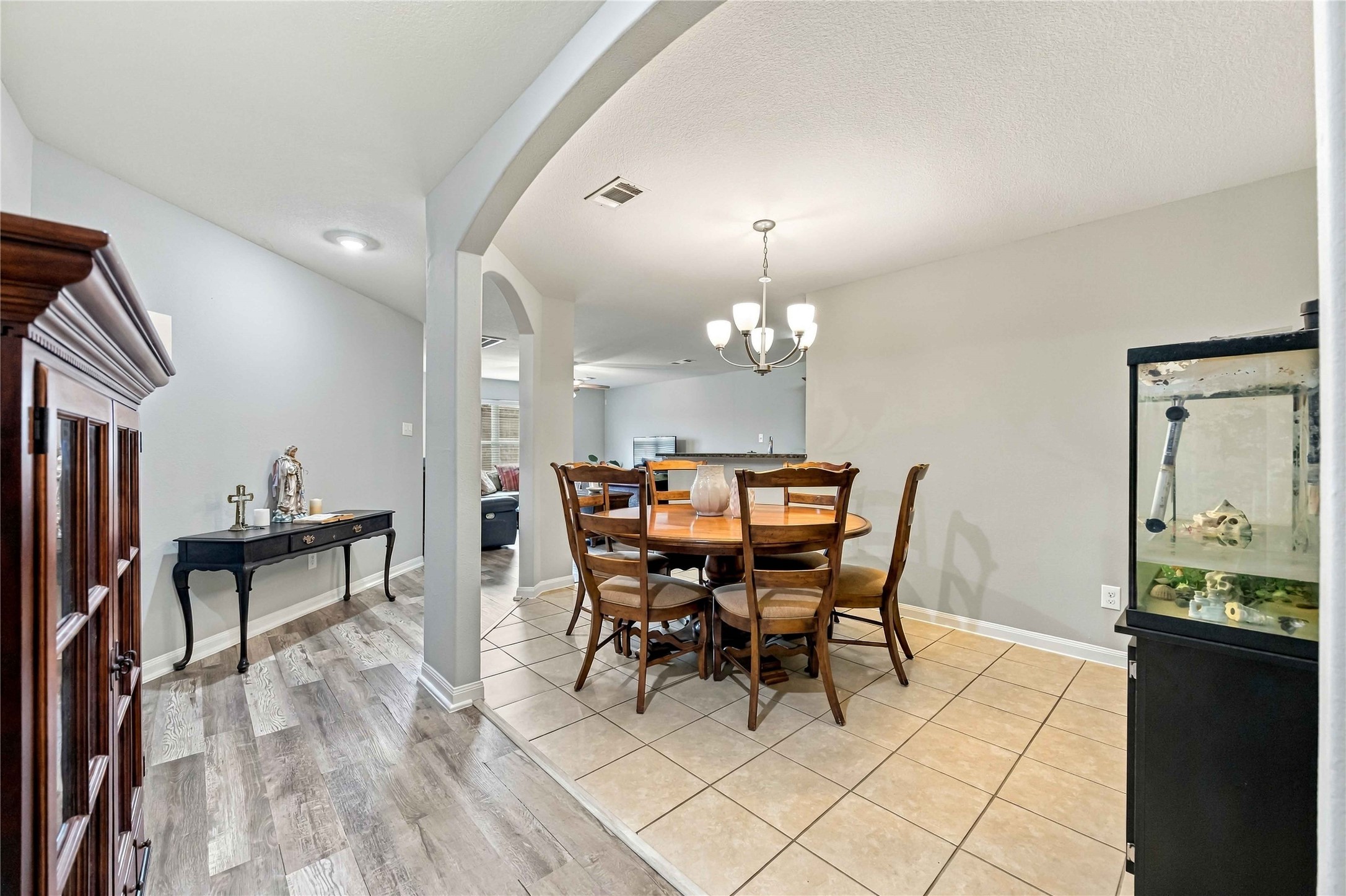 9415 Grand Spark Drive, Rosharon, TX 77583