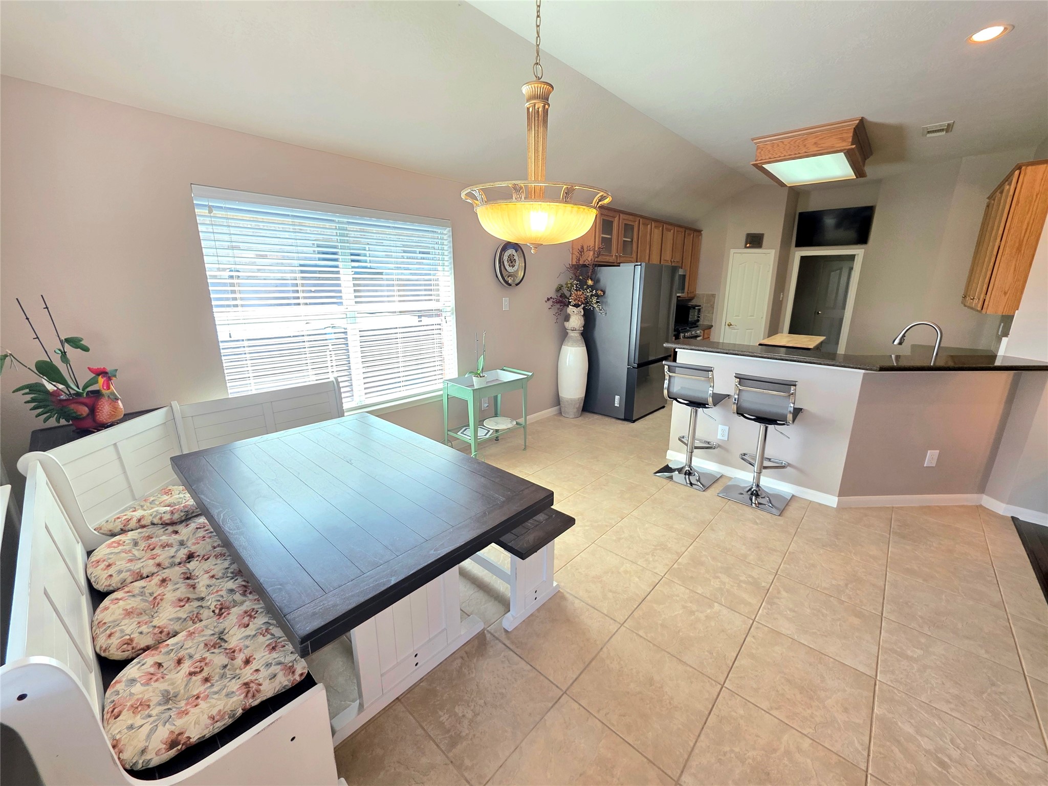 Another view looking into the kitchen
