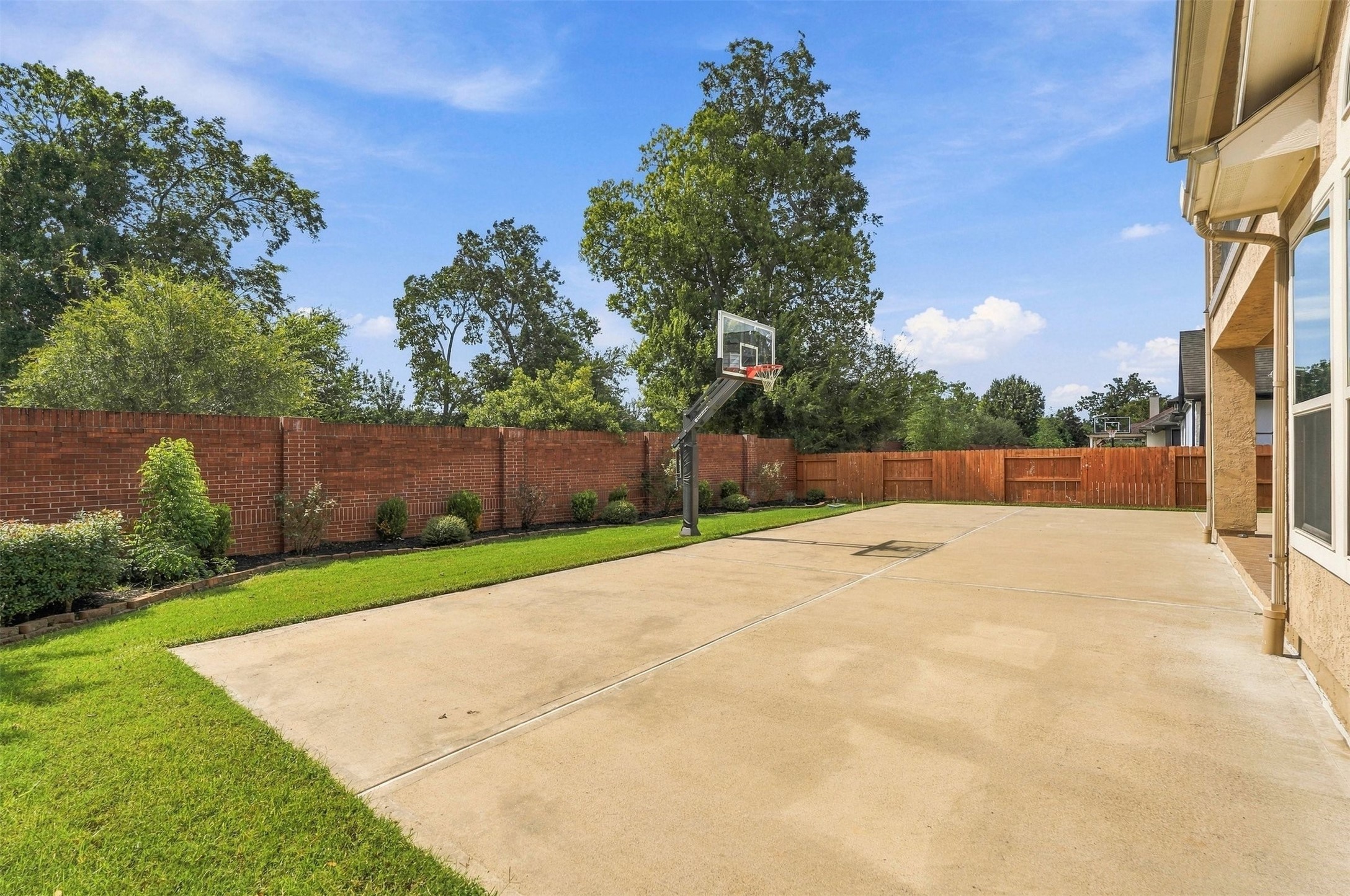 6315 Logan Creek Lane, Sugar Land, TX 77479