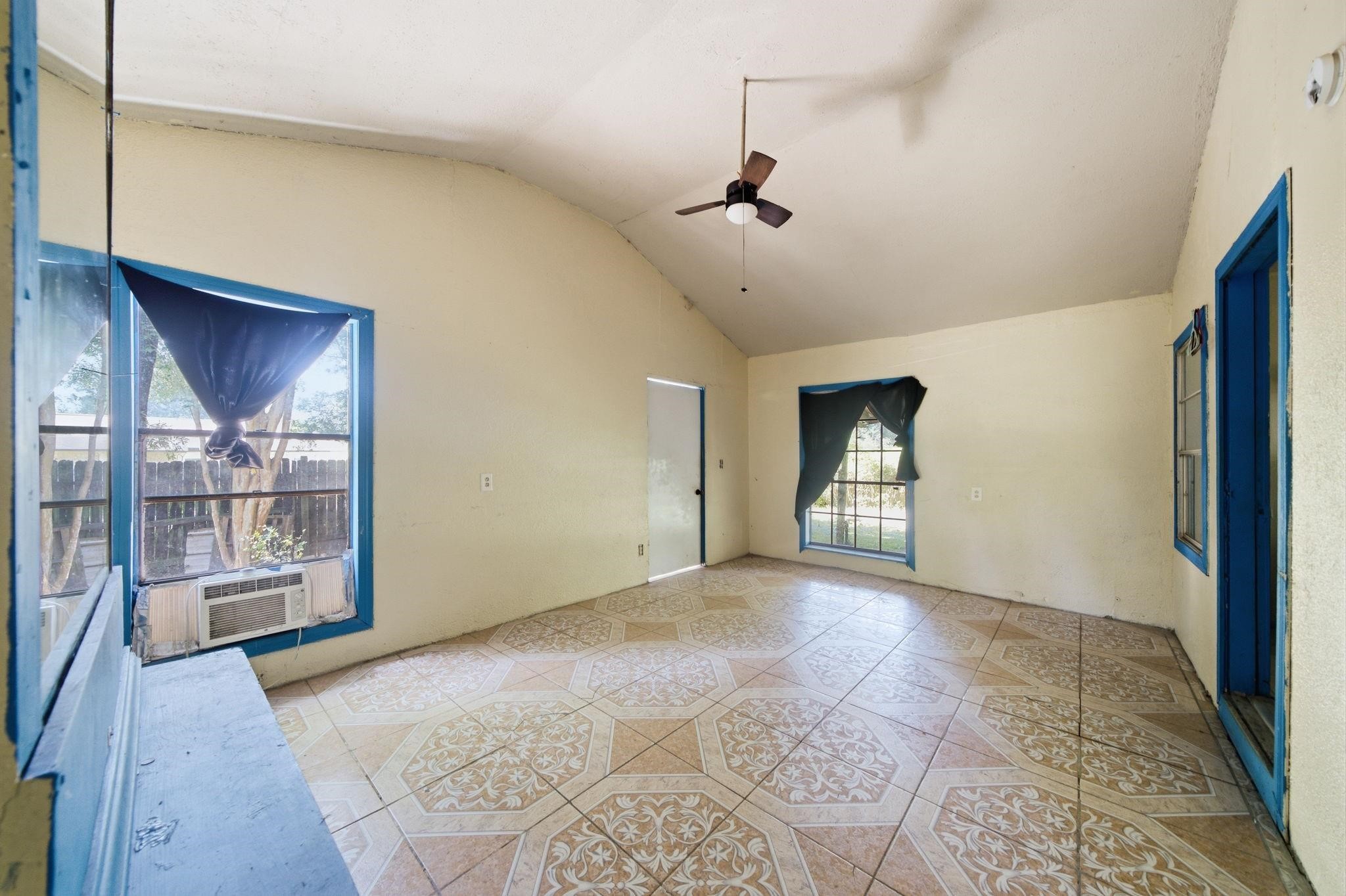 26730 Lantern Lane, New Caney, TX 77357
