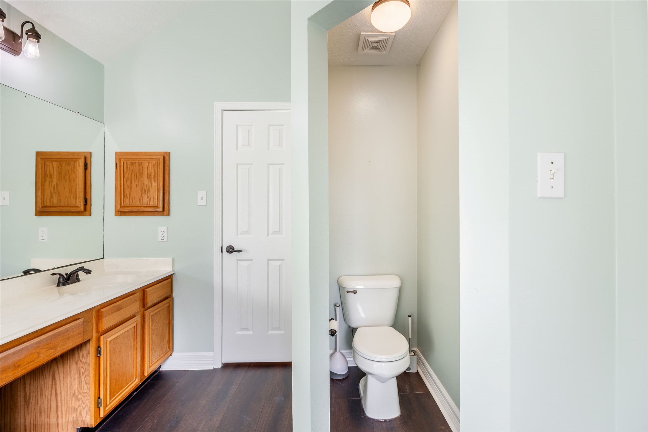 7222 Hazel Cove Drive, Houston, TX 77095