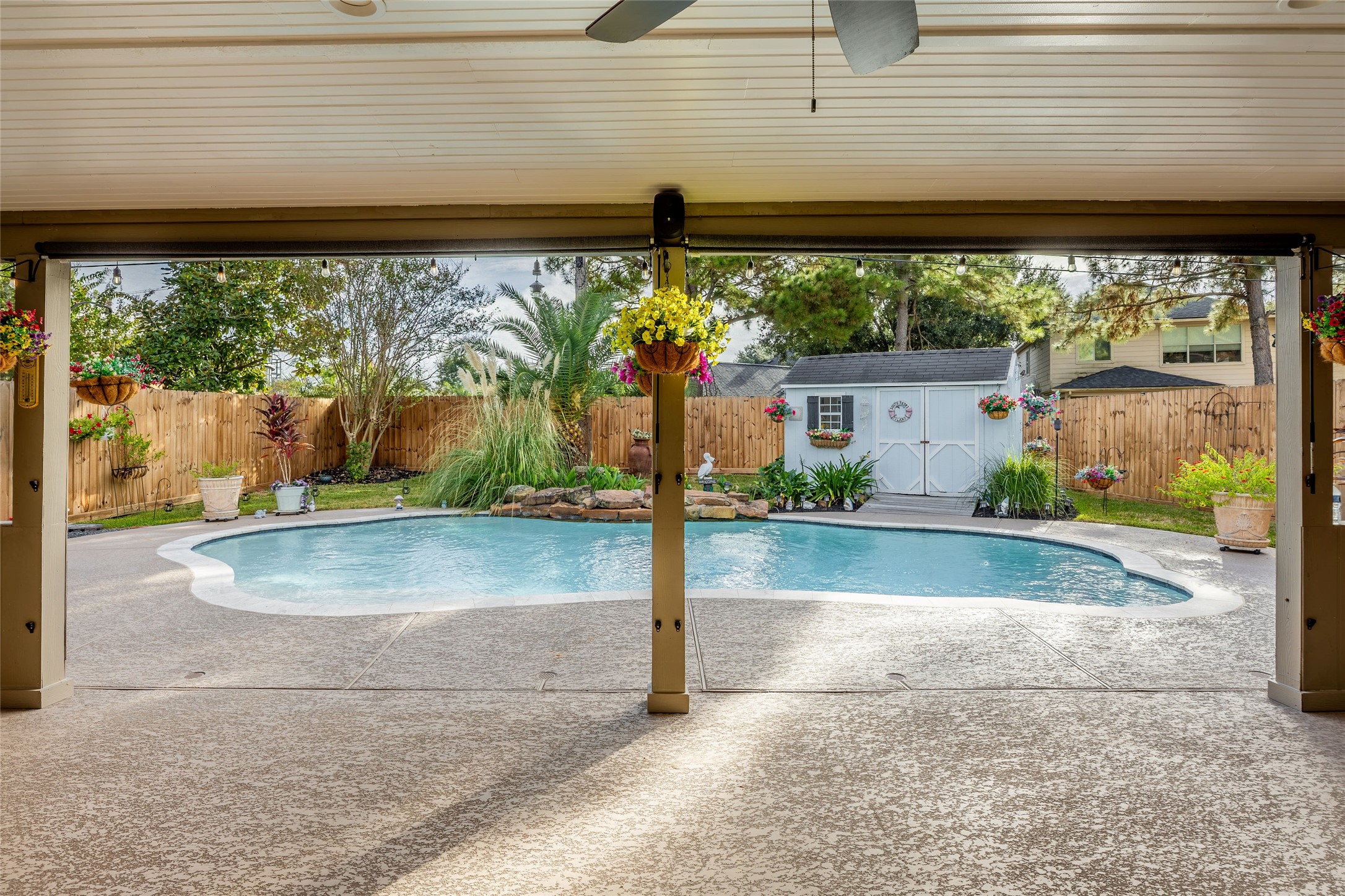 7222 Hazel Cove Drive, Houston, TX 77095