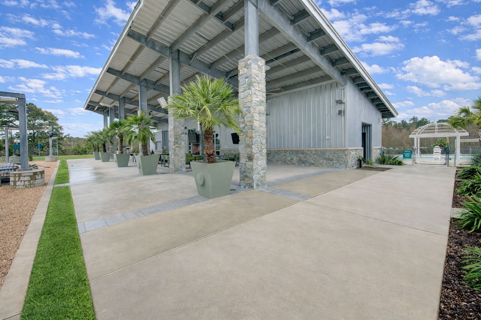 10147 Bayou Oaks Drive, Conroe, TX 77385