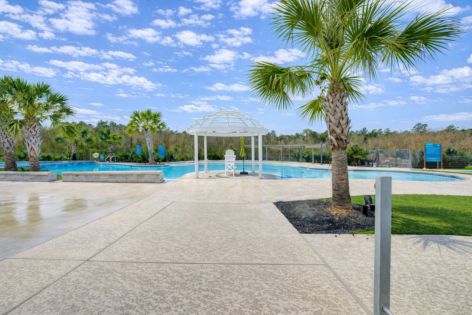 10147 Bayou Oaks Drive, Conroe, TX 77385