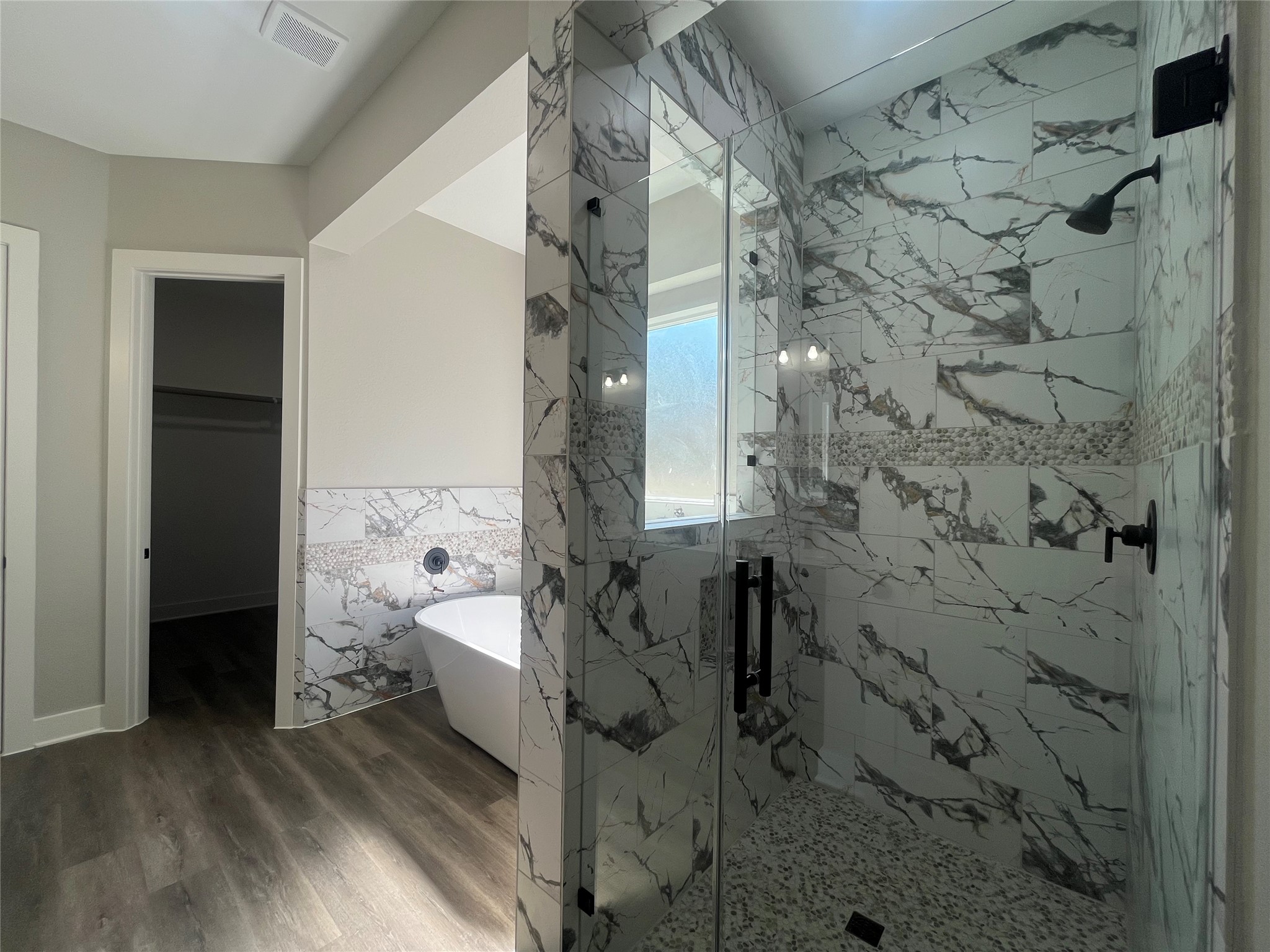 28807 Champion Oak primary shower