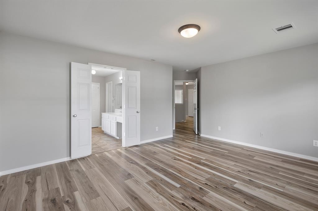Master Bedroom (Bedroom 2)