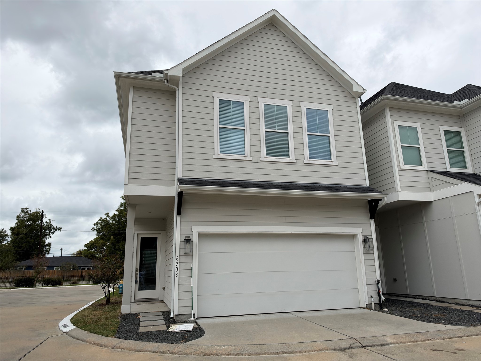 6703 Parker Grove Lane, Houston, TX 77076