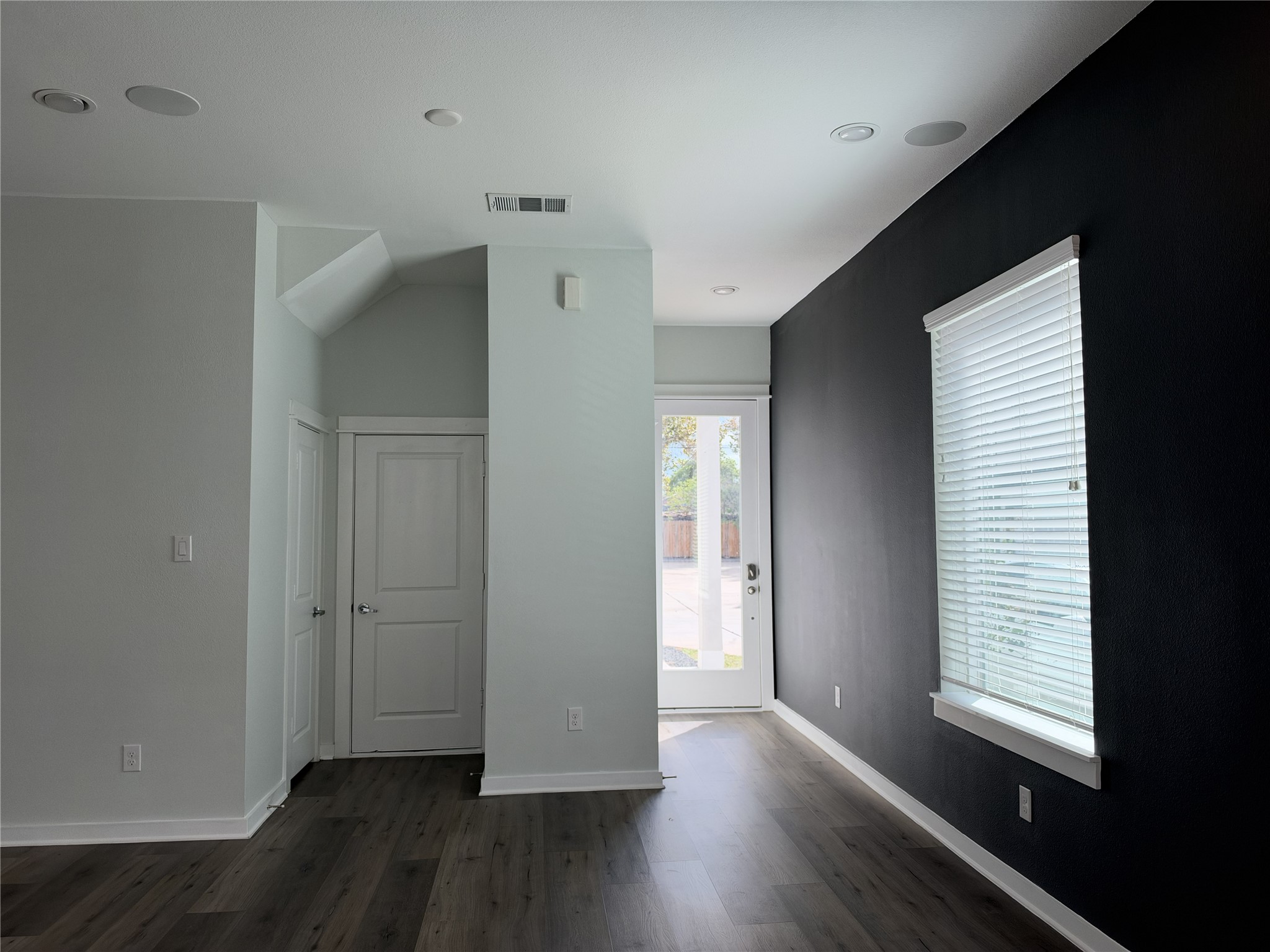 6703 Parker Grove Lane, Houston, TX 77076